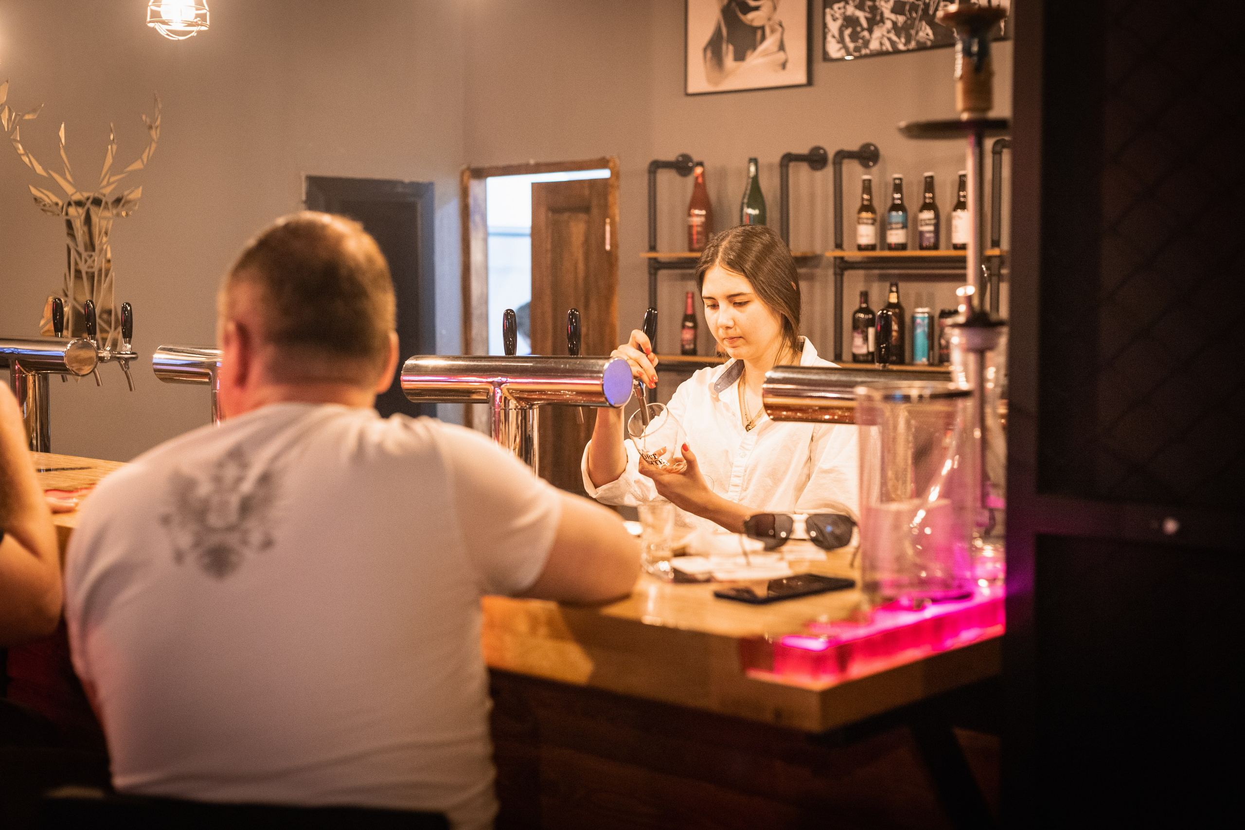 Паб Революция. Фотограф Денис Лесковский (Тюмень)