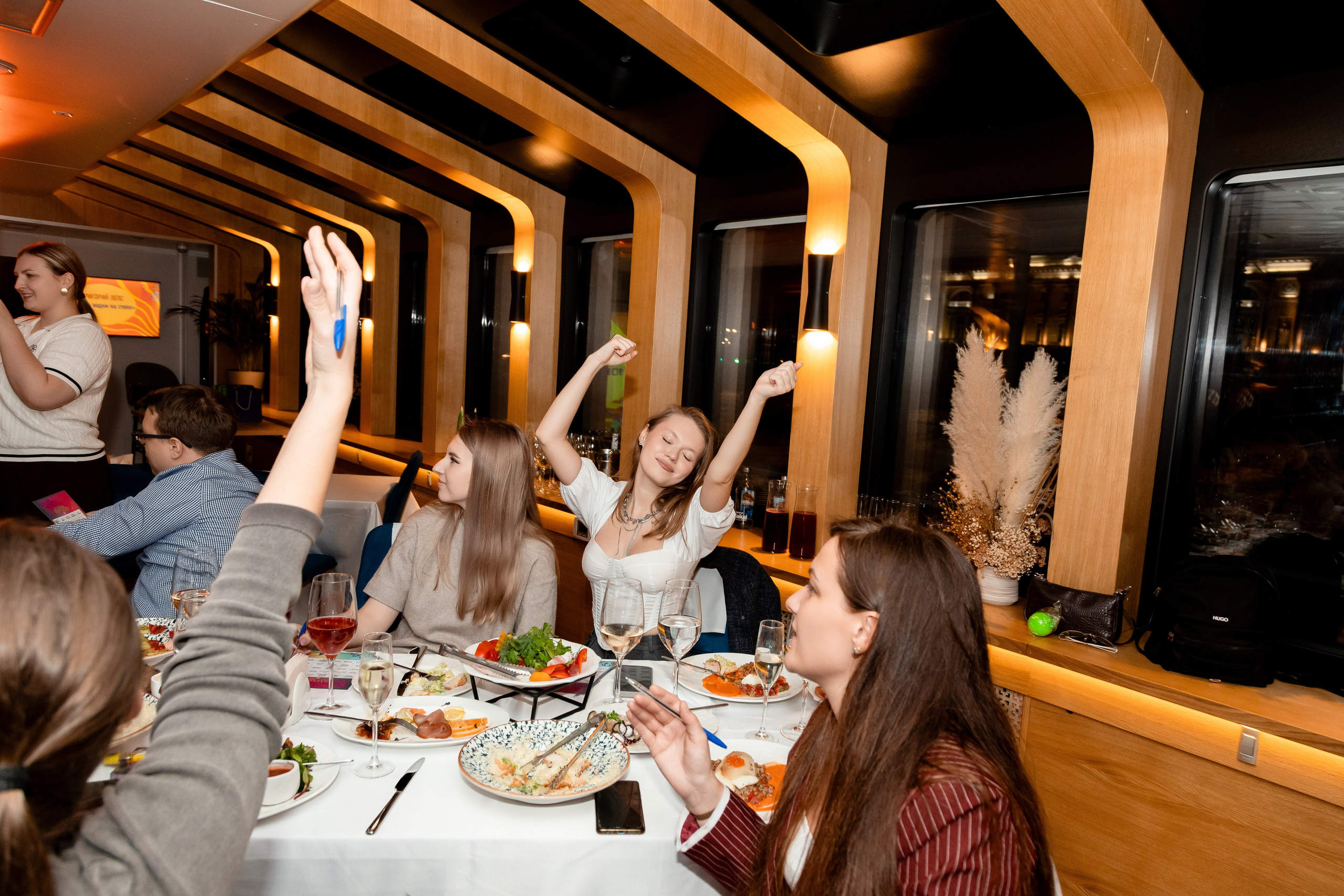 На воде. Главная