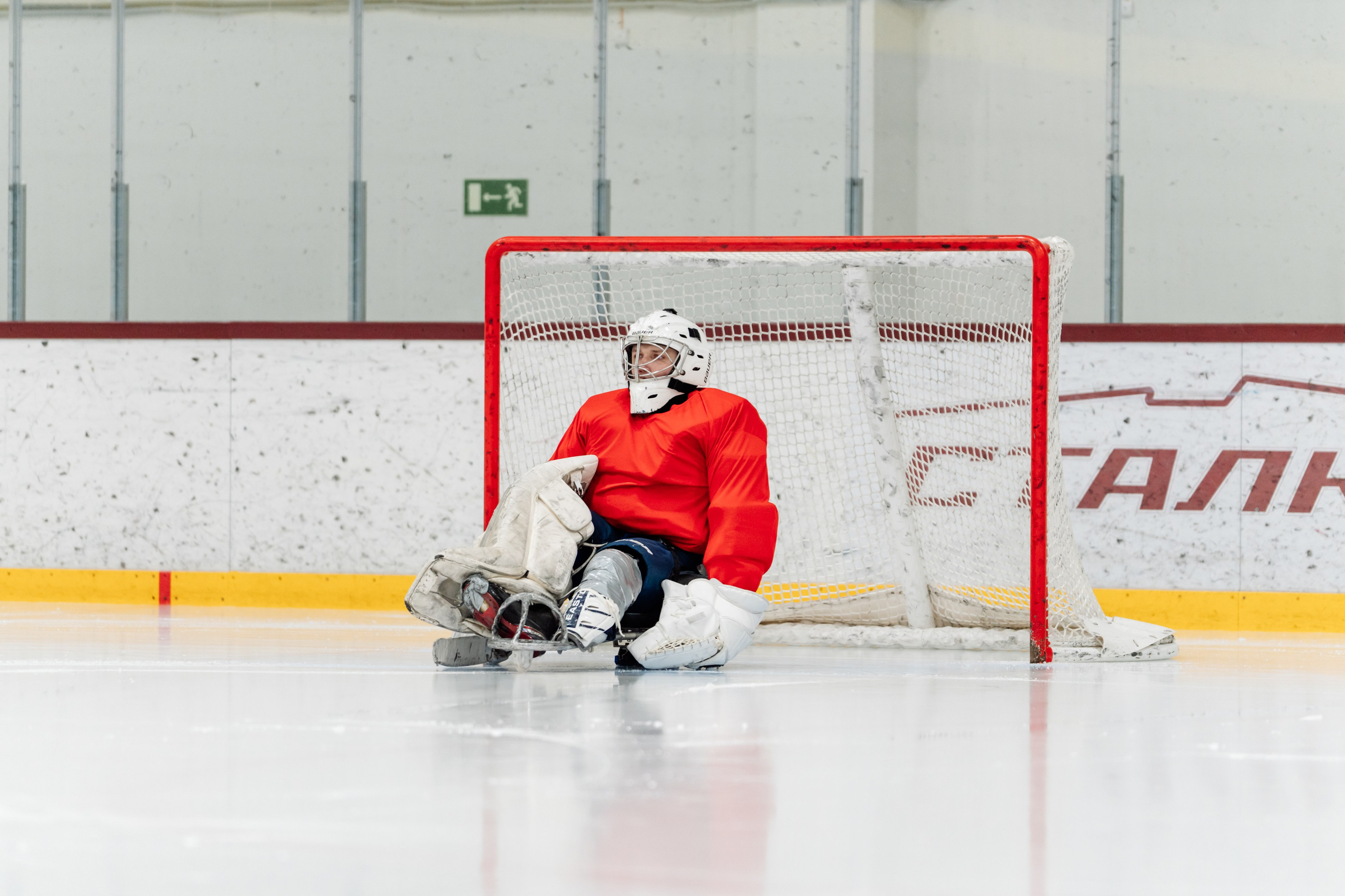 Игра в следж хоккей приуроченная 23.02.26 в арене Сталкер
