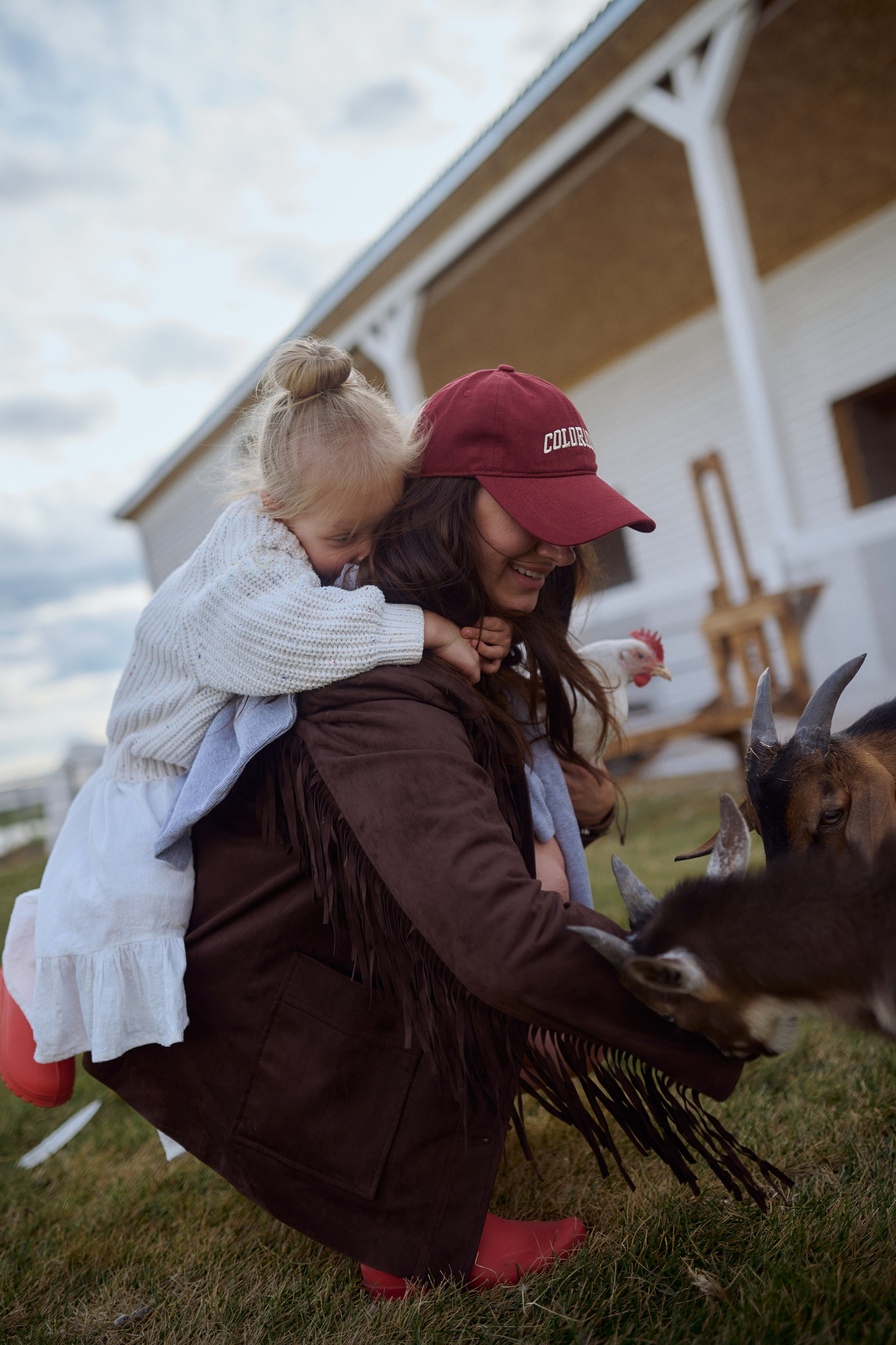 Кристина и Ариша на ферме. Семейный и свадебный lifestyle-фотограф в Москве Мария Петрова