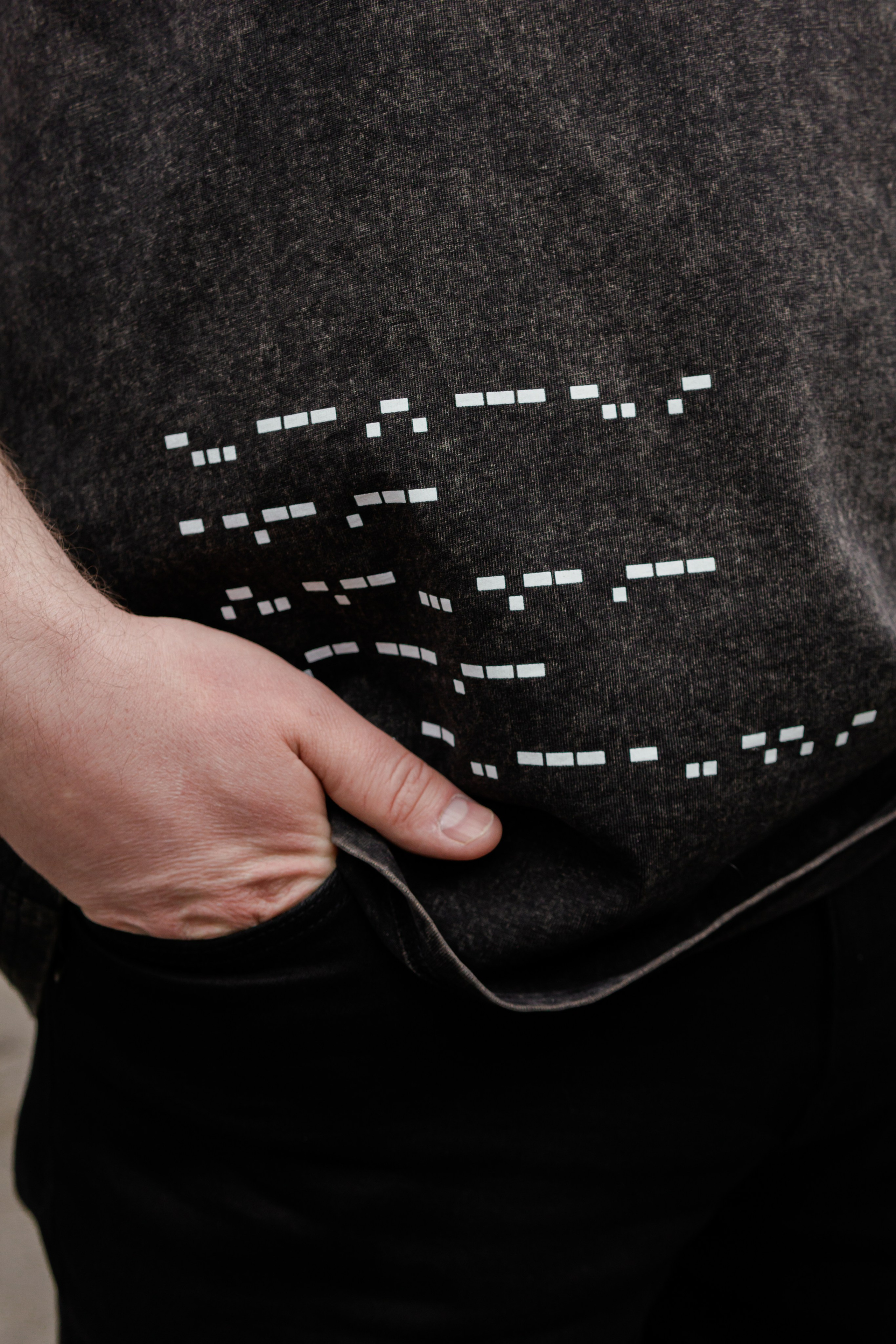 Съемка мерча БЛТ* Semiotica в городе. Фотограф-анималист Ксения Воробьева, Москва