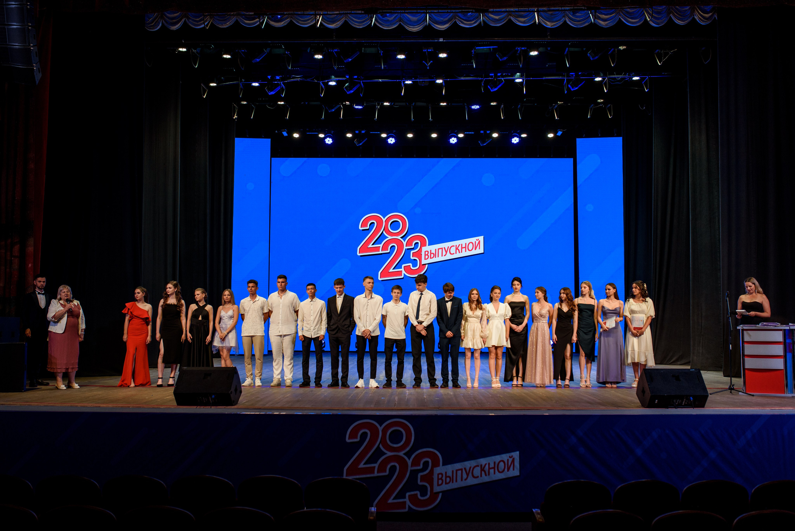 Выпускные/линейки. Свадебный и travel фотограф в Волгограде, Сочи, Домбае, Европе