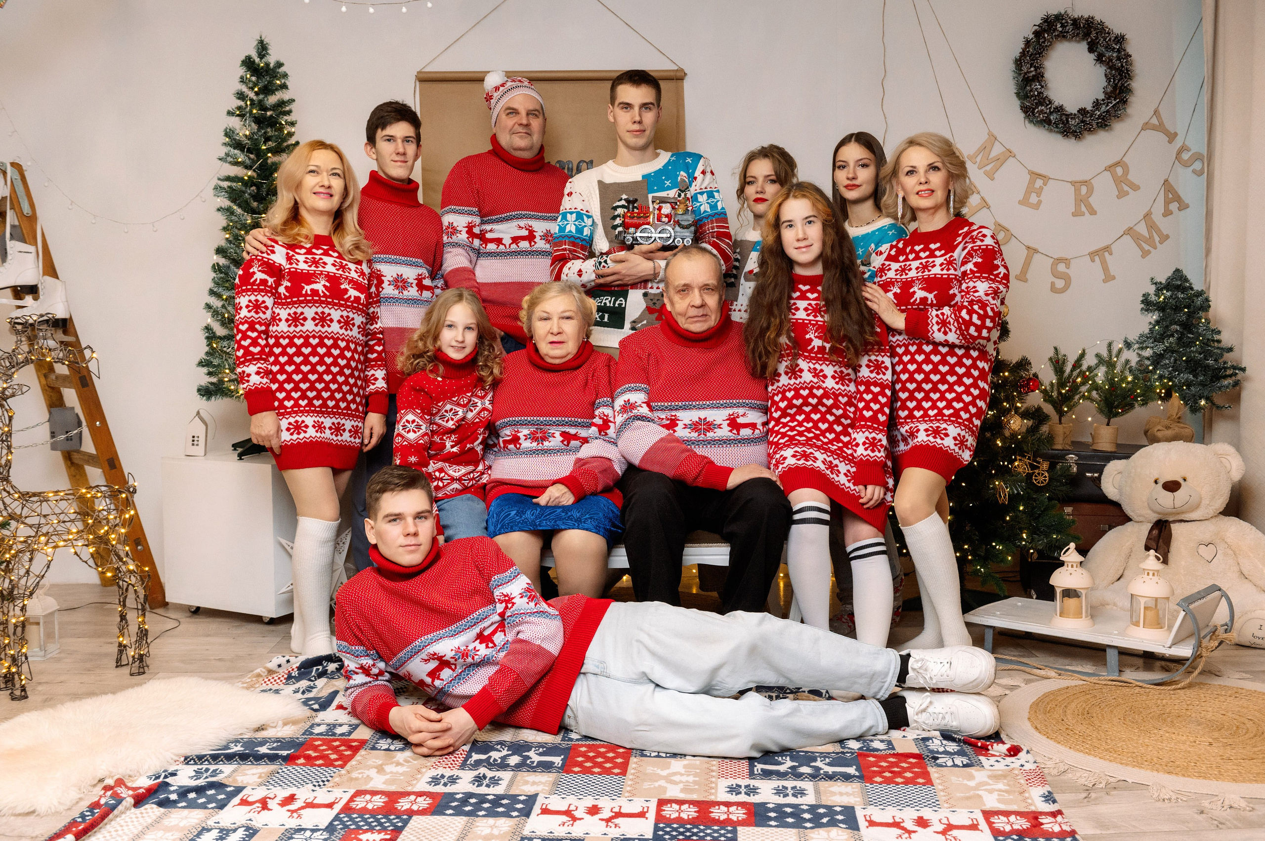 Семья Александриных и Аржанниковых 2025. Семейный, свадебный, школьный фотограф в Железногорске Целуев Андрей