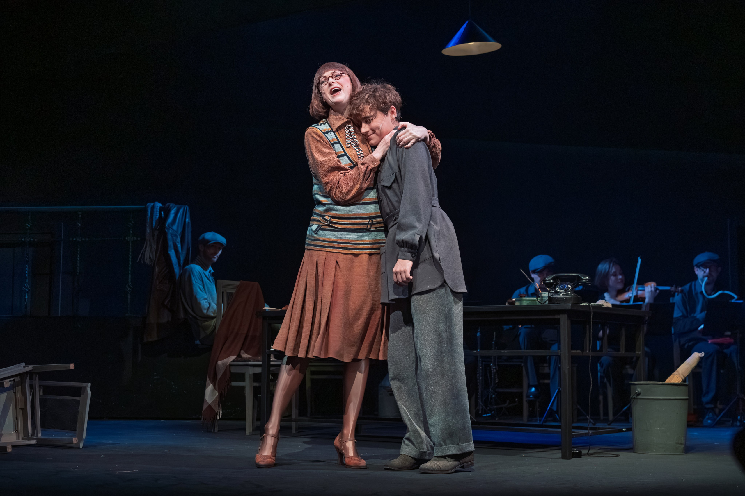 Театр Терезы Дуровой: Кто Есенин?. Сайт фотографа Сергея Абрамова