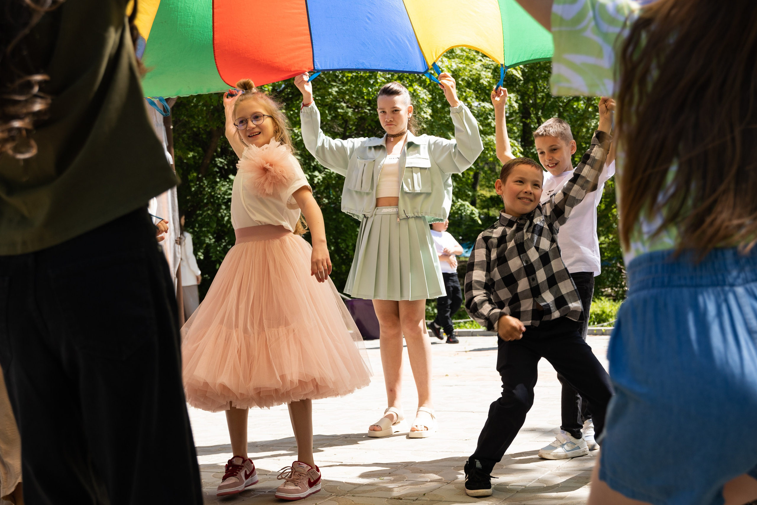 Выпускной 4 класса на территории кафе Веранда. Выпускные альбомы во Владивостоке