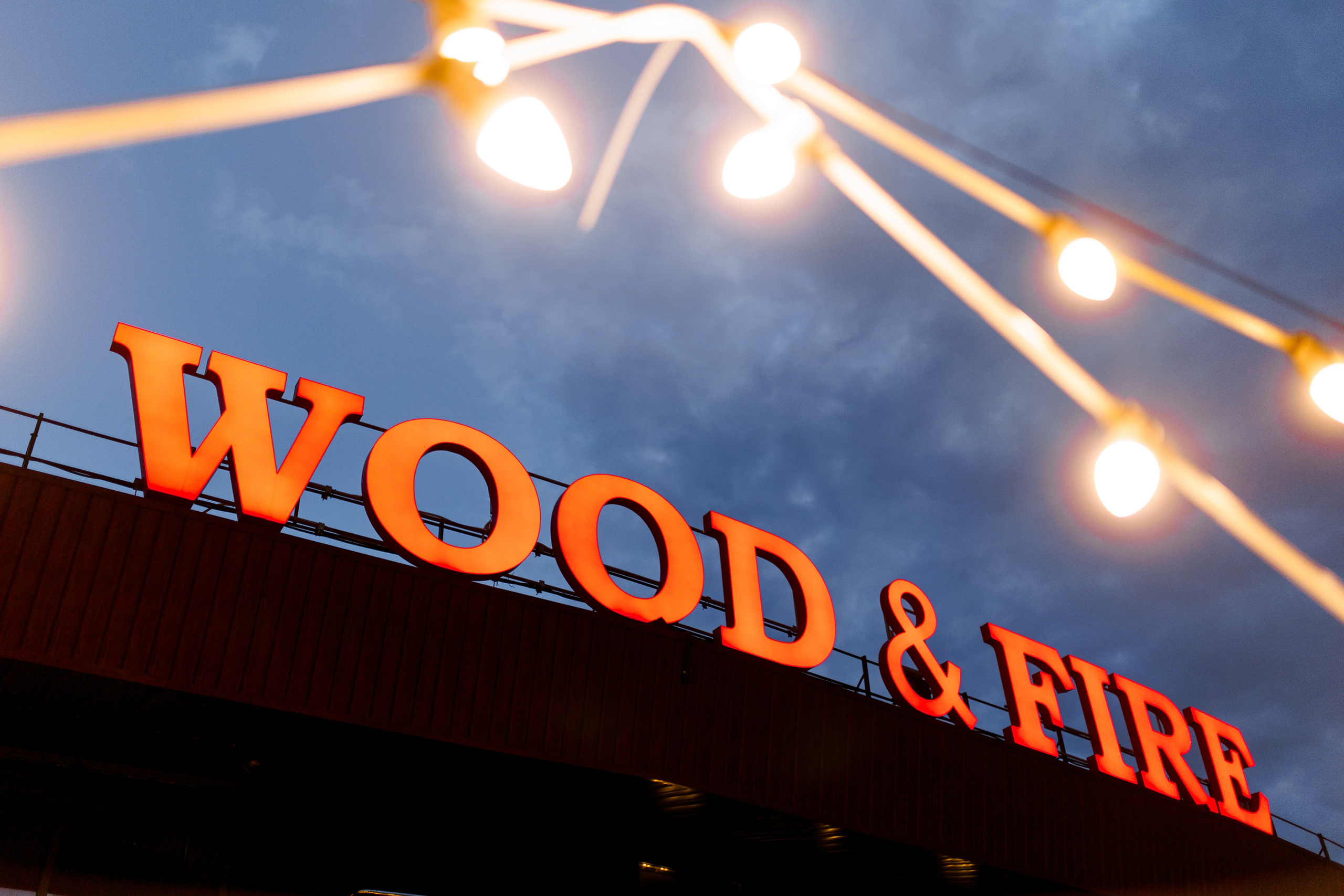 10 Years of Wooden Fire Restaurant. Свадебный фотограф Каледич Тимофей