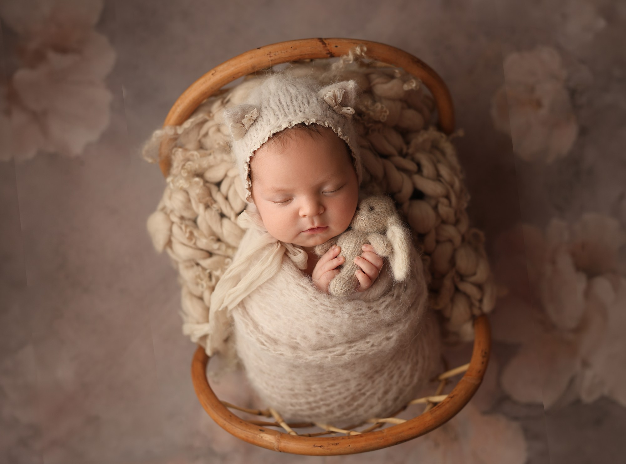 Newborn. Фотограф новорождённых в Казани Нейля Гильмутдинова ньюборн