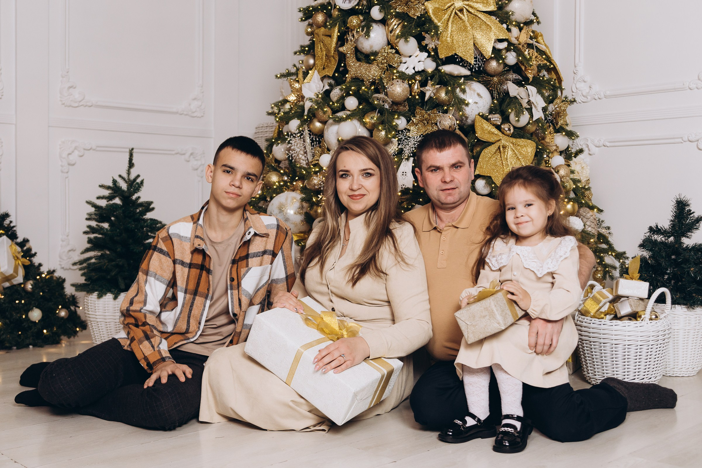 Галина, Николай, Данил и Настя. Свадебный и семейный фотограф в Новосибирске Дарья Кель