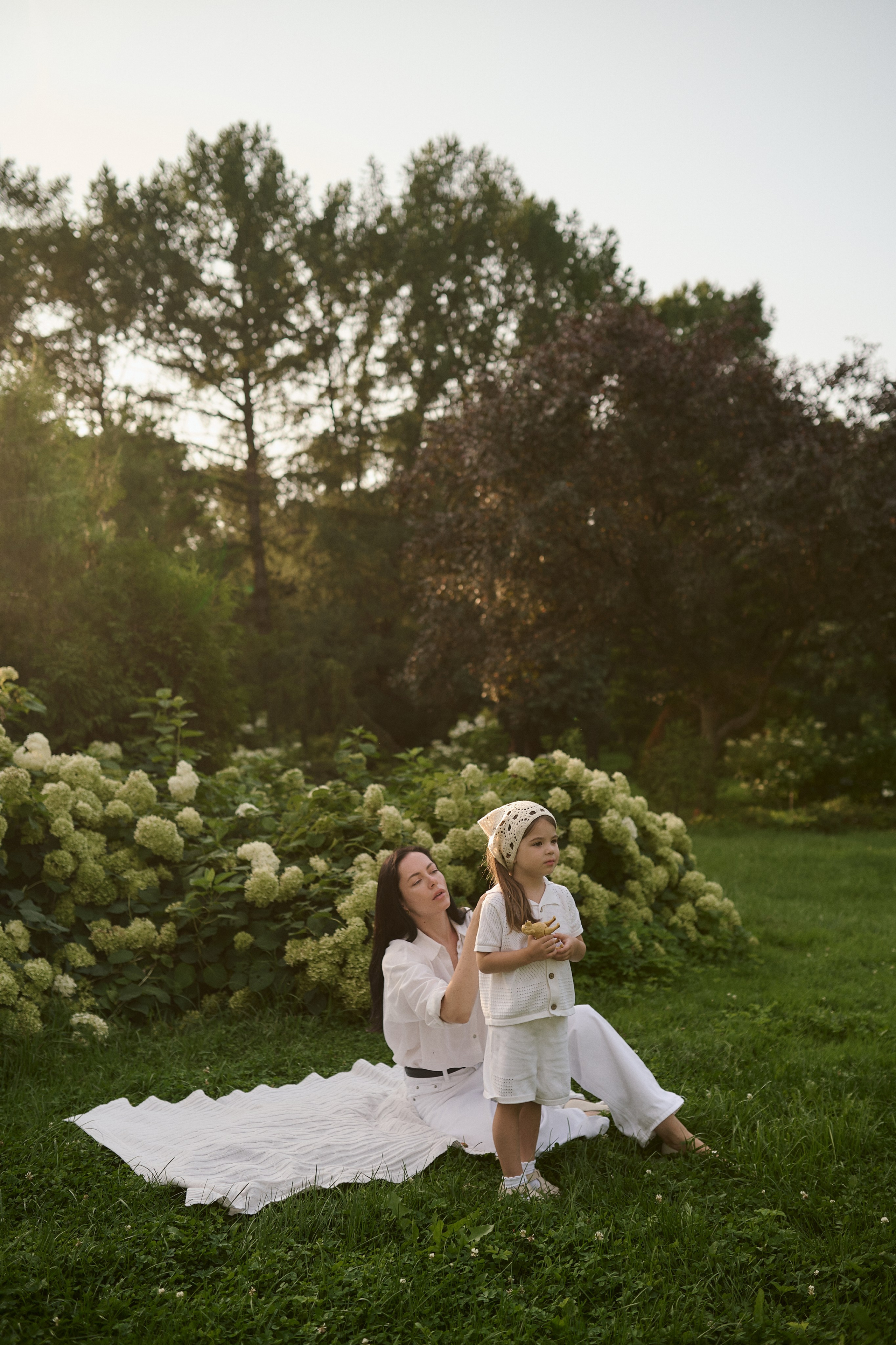 Рохус, Юля и Оливия в парке Останкино. Семейный и свадебный lifestyle-фотограф в Москве Мария Петрова
