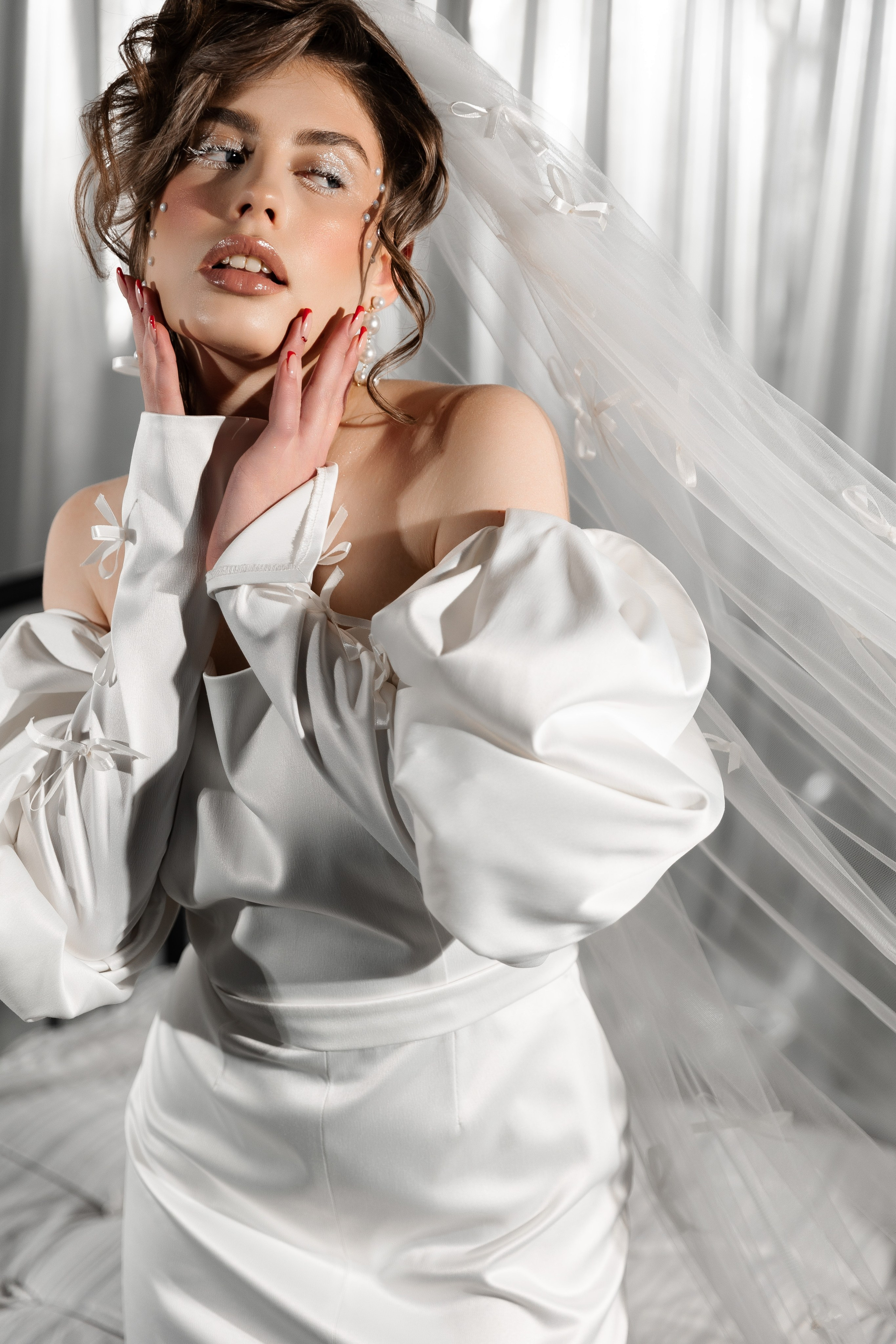 Ксения. Я Ира и я фотографирую свадьбы более 10 лет