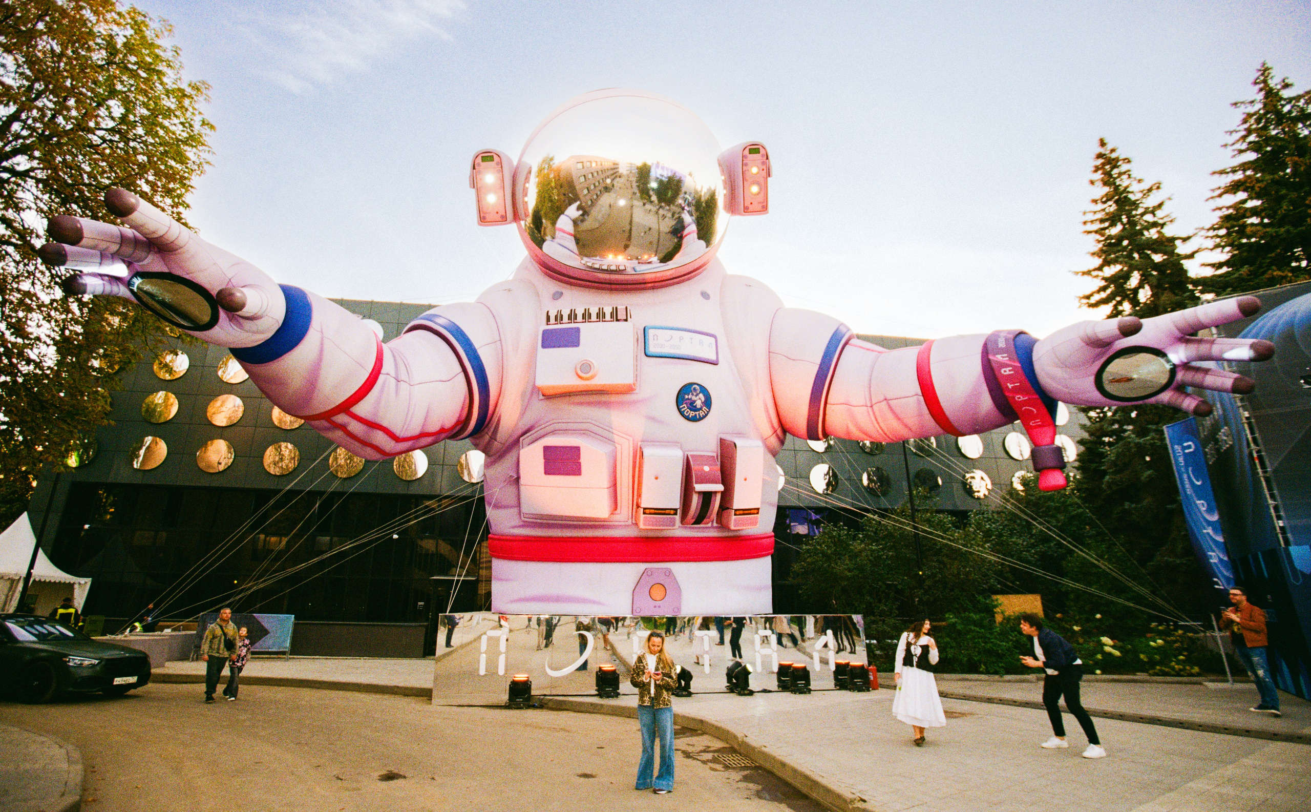 Москва 2030. Портретный и ивент-фотограф в Москве