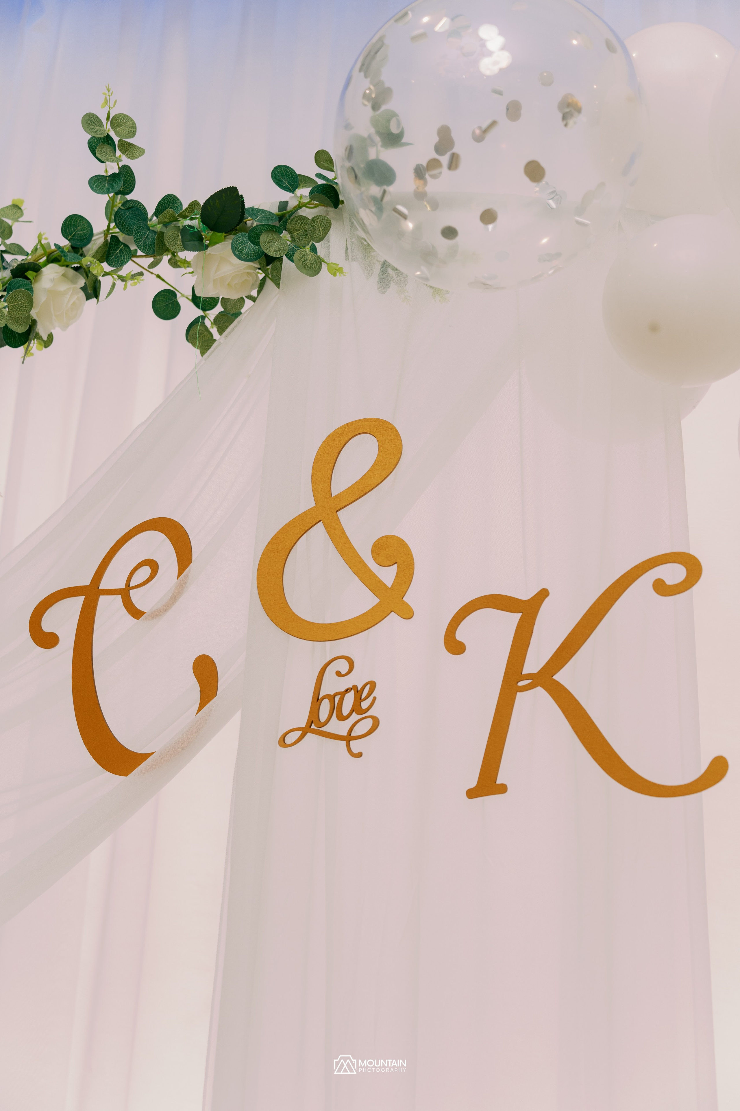 Cletus And Karabo. Я занимаюсь событийной, свадебной, товарной, студийной… фотографией