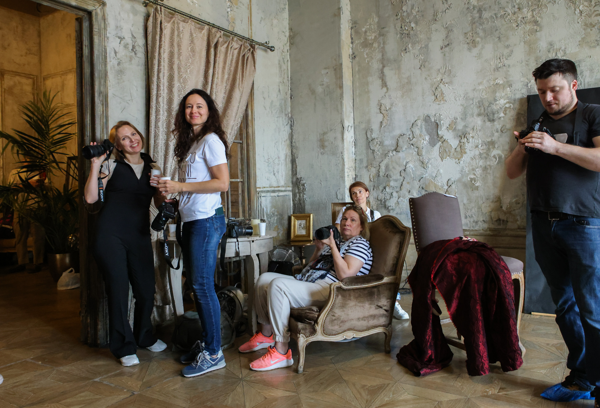 Воркшоп школы Анны Крауклис. Репортажный, архитектурный, театральный и файн-арт фотограф Лена Мельникова в Москве