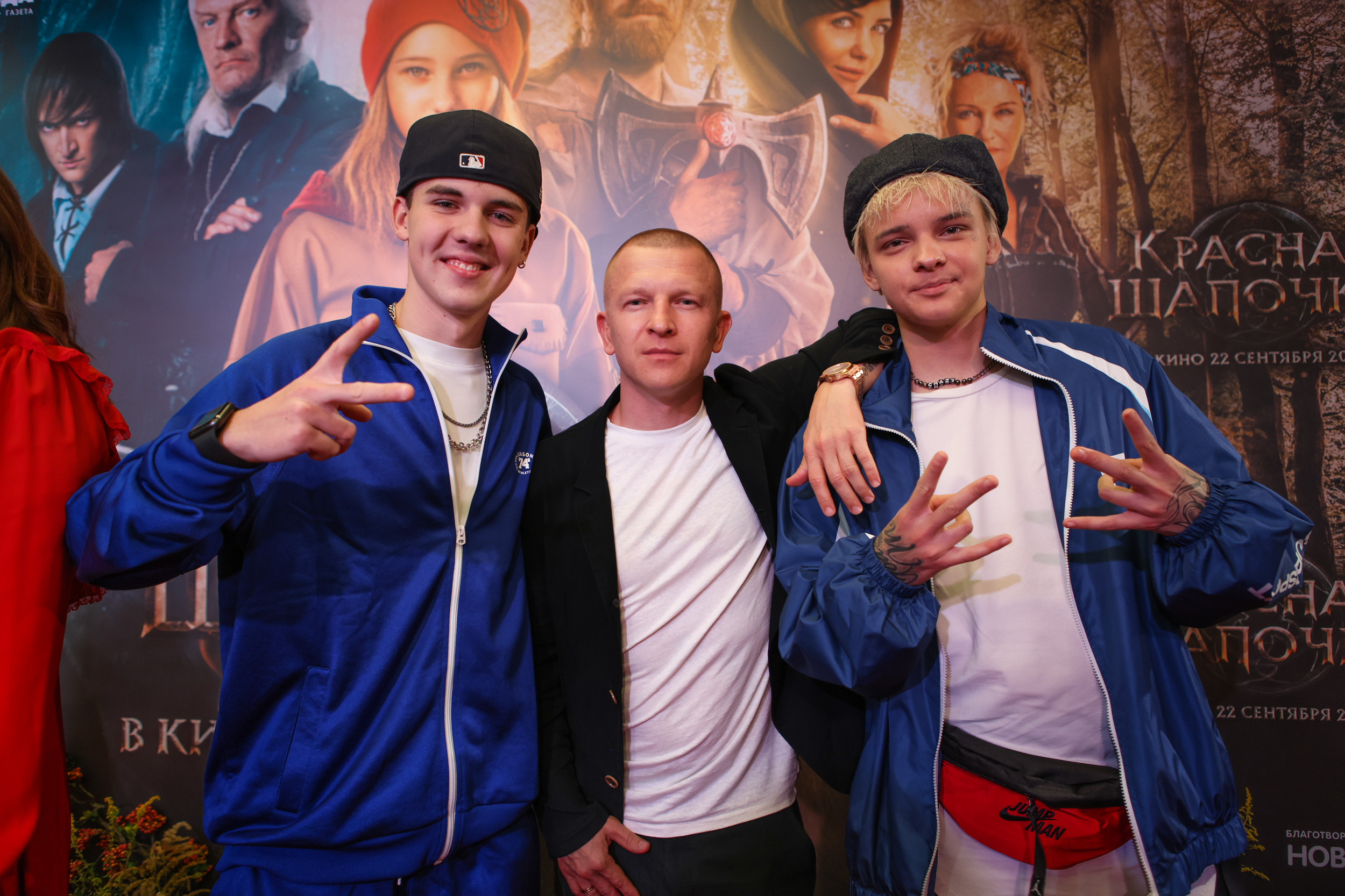 Премьера «Красной шапочки"в Октябре (красная дорожка). Reportage, architectural, fine art photographer Lena Melnikova in Moscow