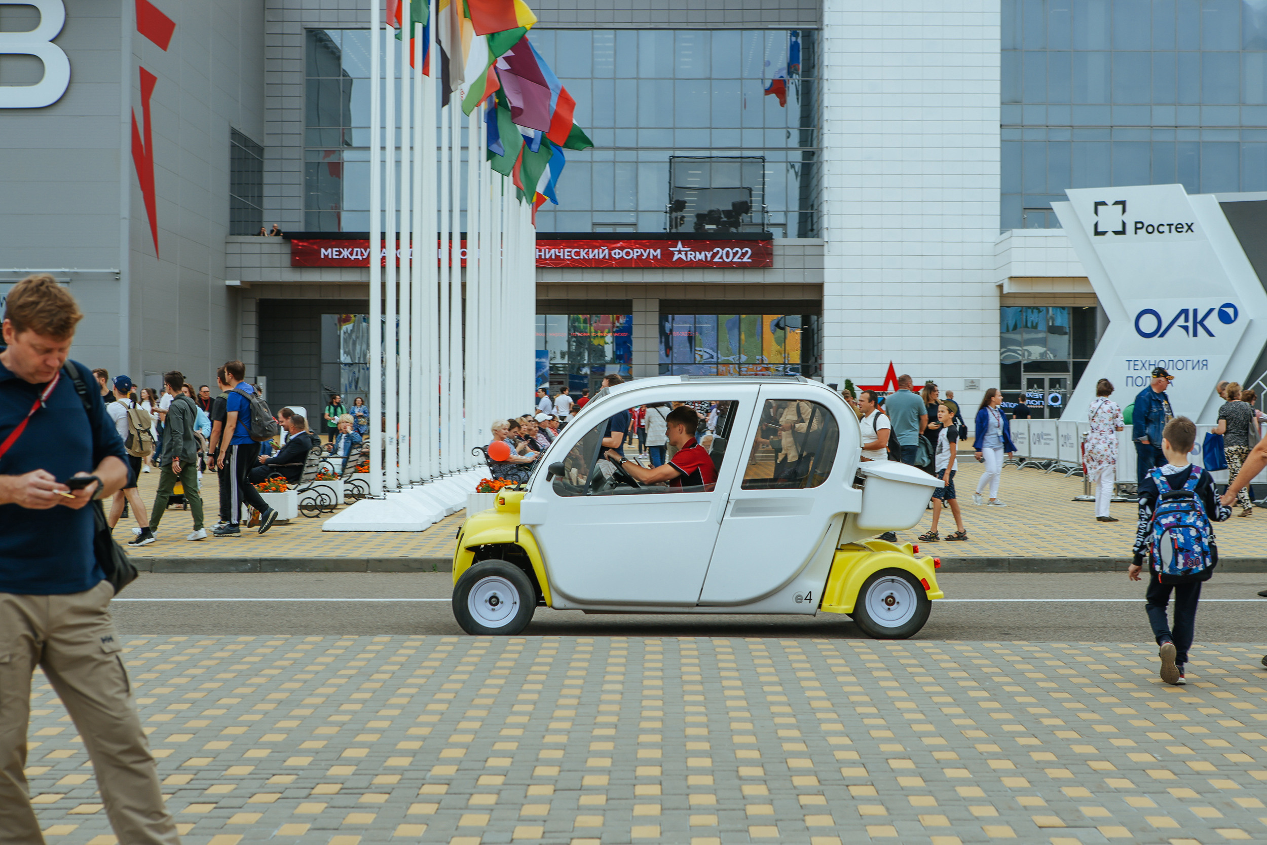 ARMY2022. Репортажный, архитектурный, театральный и файн-арт фотограф Лена Мельникова в Москве