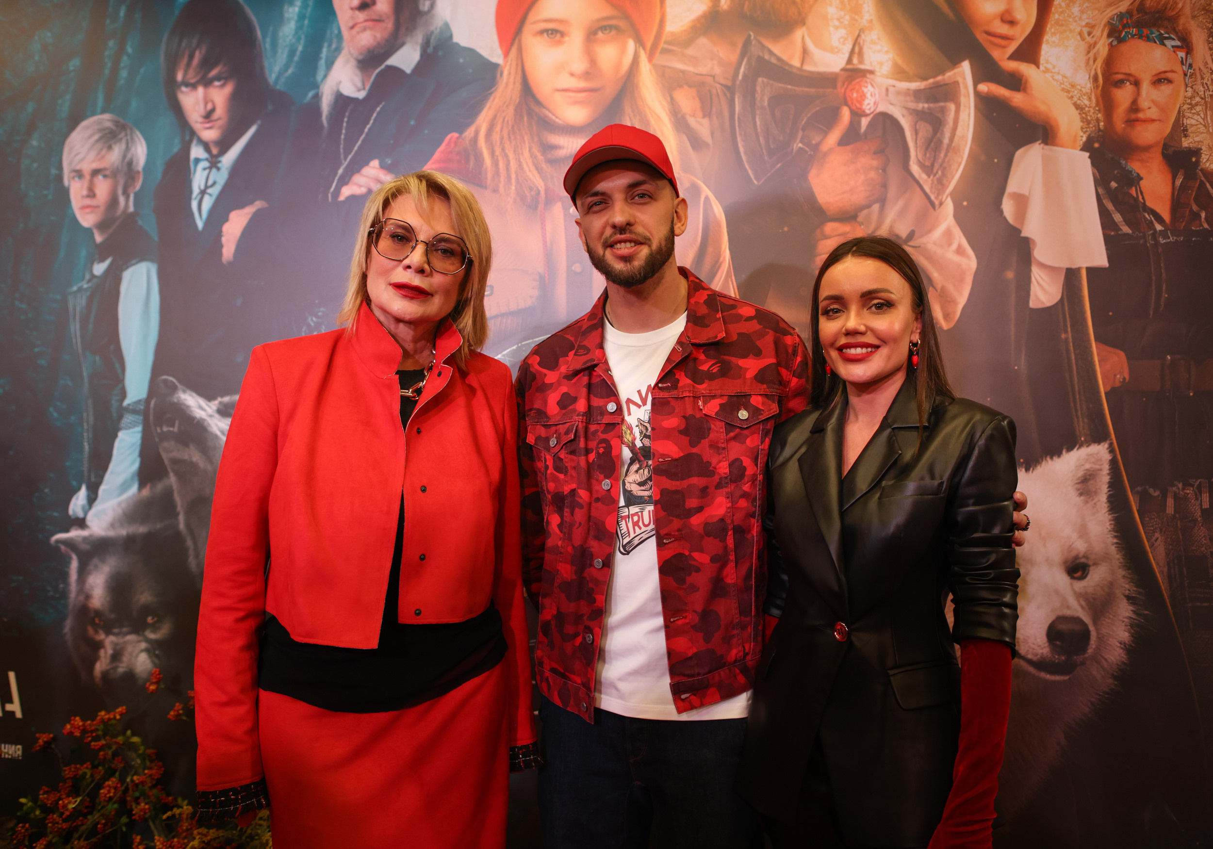 Премьера «Красной шапочки"в Октябре (красная дорожка). Reportage, architectural, fine art photographer Lena Melnikova in Moscow