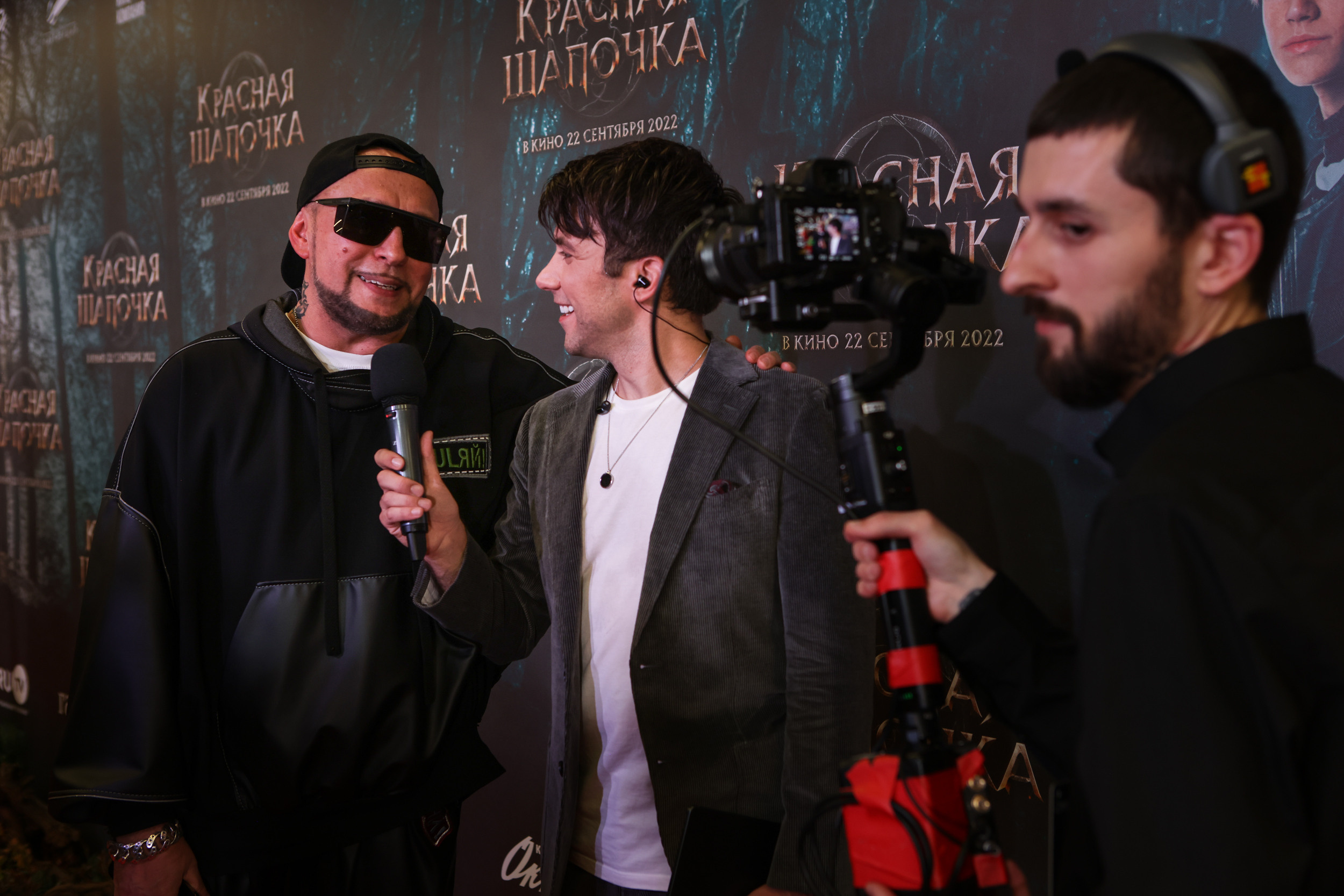 Премьера «Красной шапочки"в Октябре (красная дорожка). Reportage, architectural, fine art photographer Lena Melnikova in Moscow