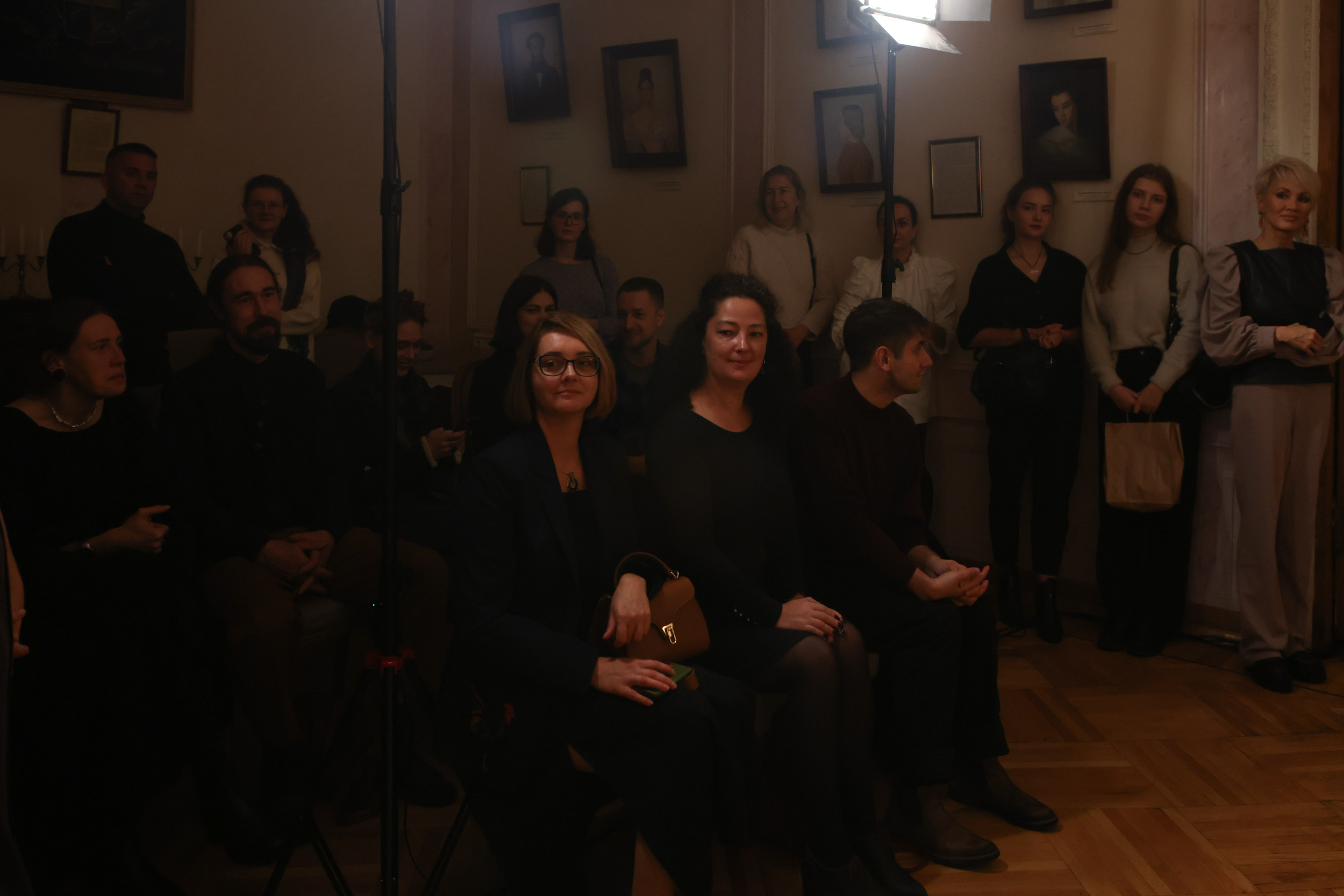 Модный показ в библиотеке им. Пушкина. Репортажный, архитектурный, театральный и файн-арт фотограф Лена Мельникова в Москве