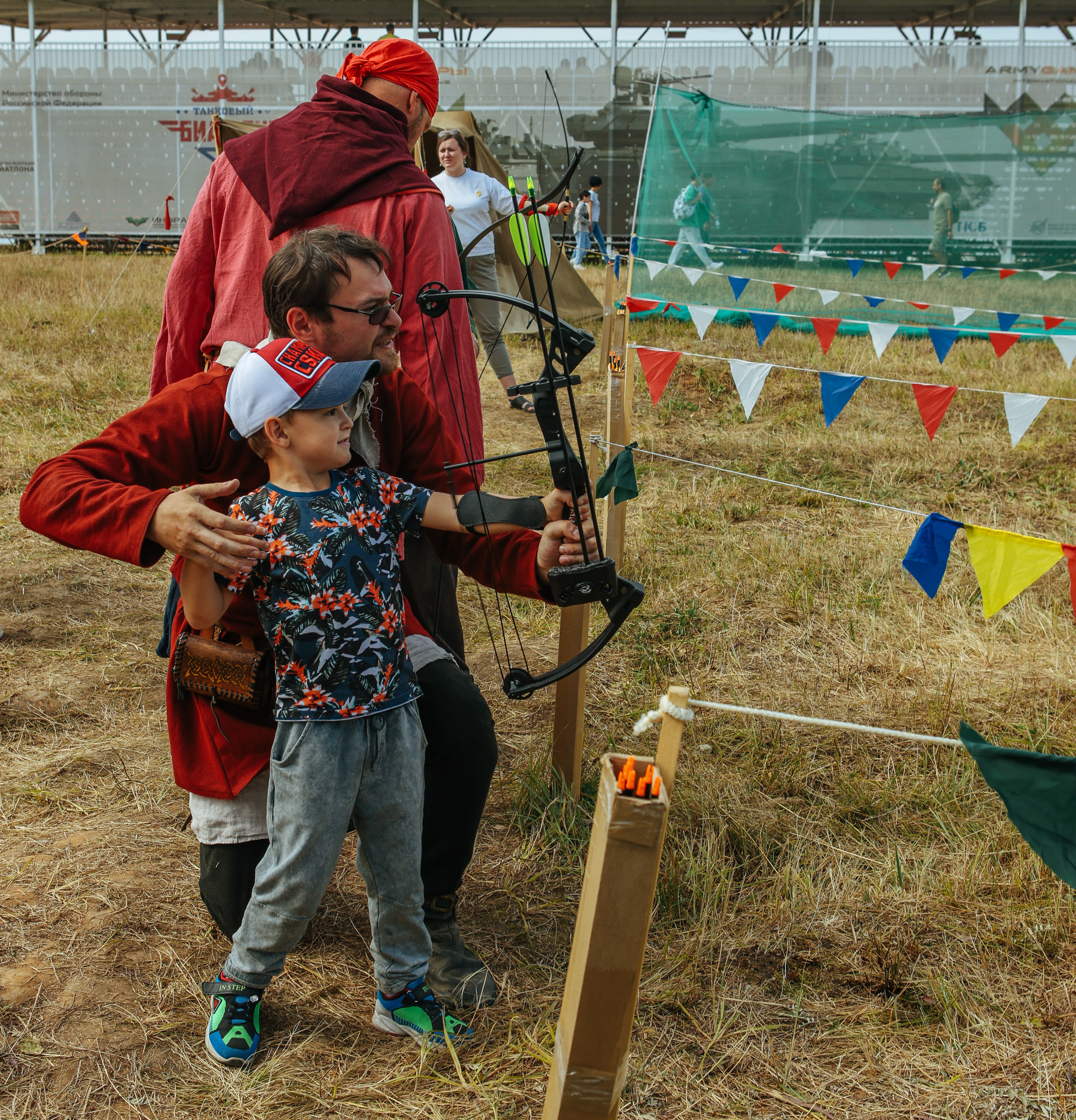 ARMY2022. Репортажный, архитектурный, театральный и файн-арт фотограф Лена Мельникова в Москве