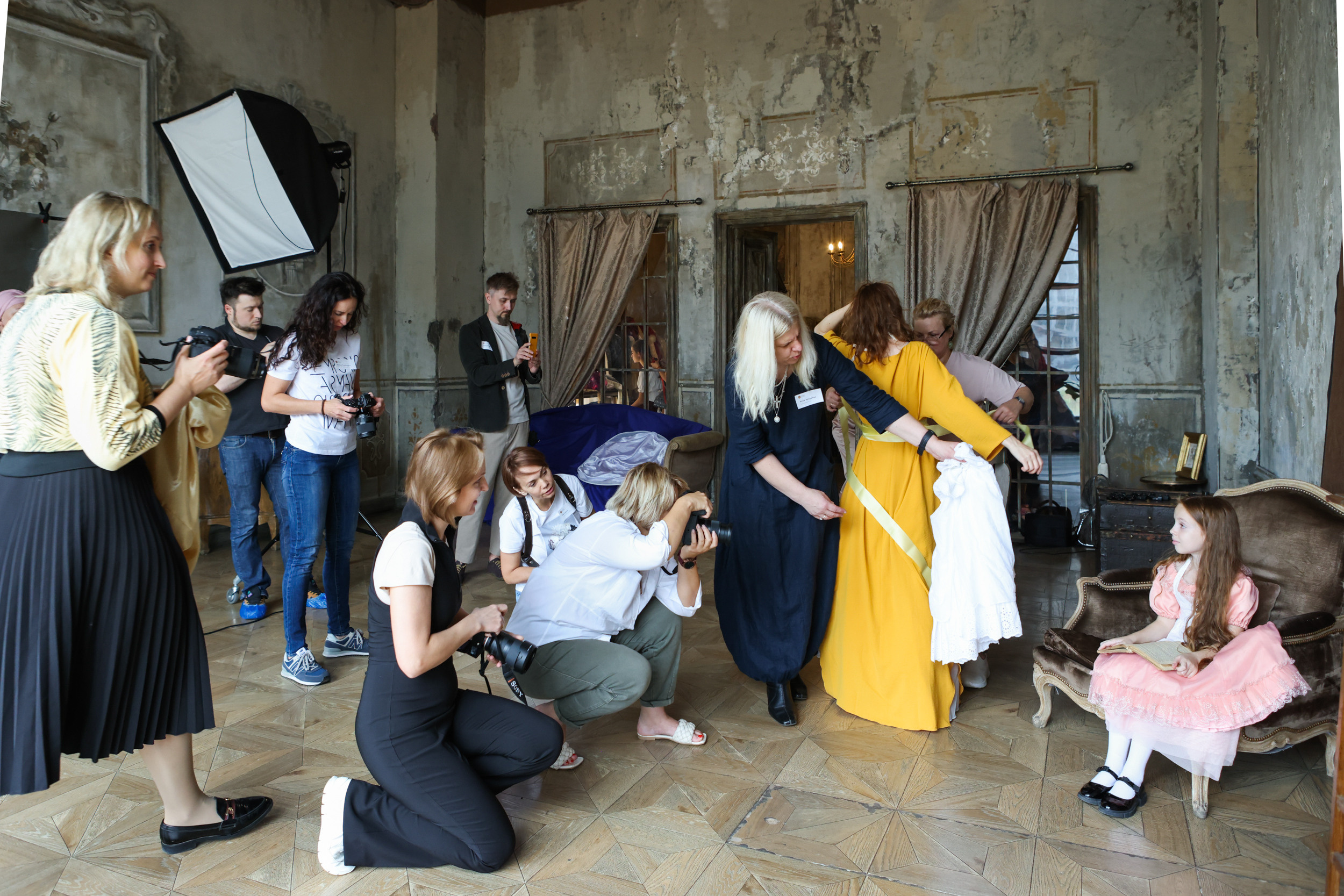 Воркшоп школы Анны Крауклис. Репортажный, архитектурный, театральный и файн-арт фотограф Лена Мельникова в Москве