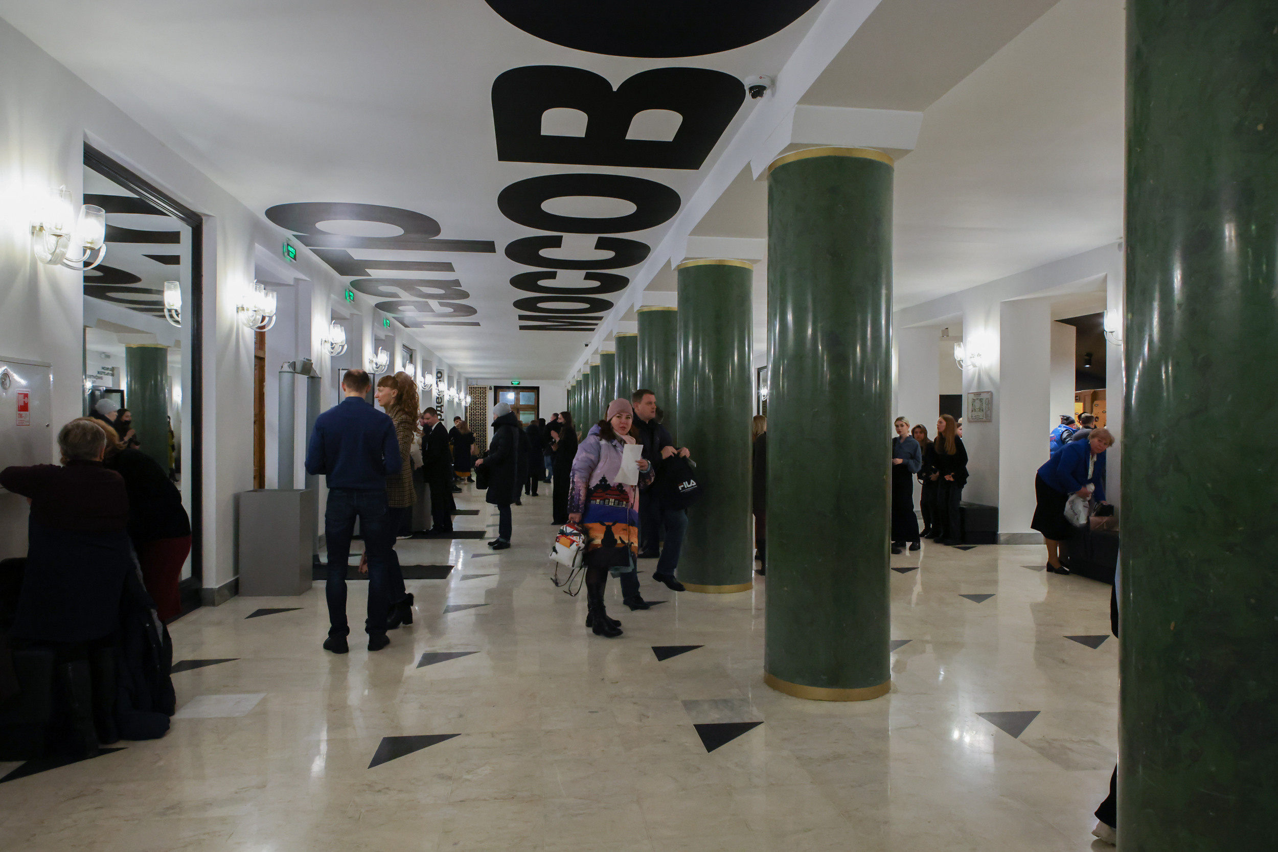 Джекпот для любимой. Репортажный, архитектурный, театральный и файн-арт фотограф Лена Мельникова в Москве