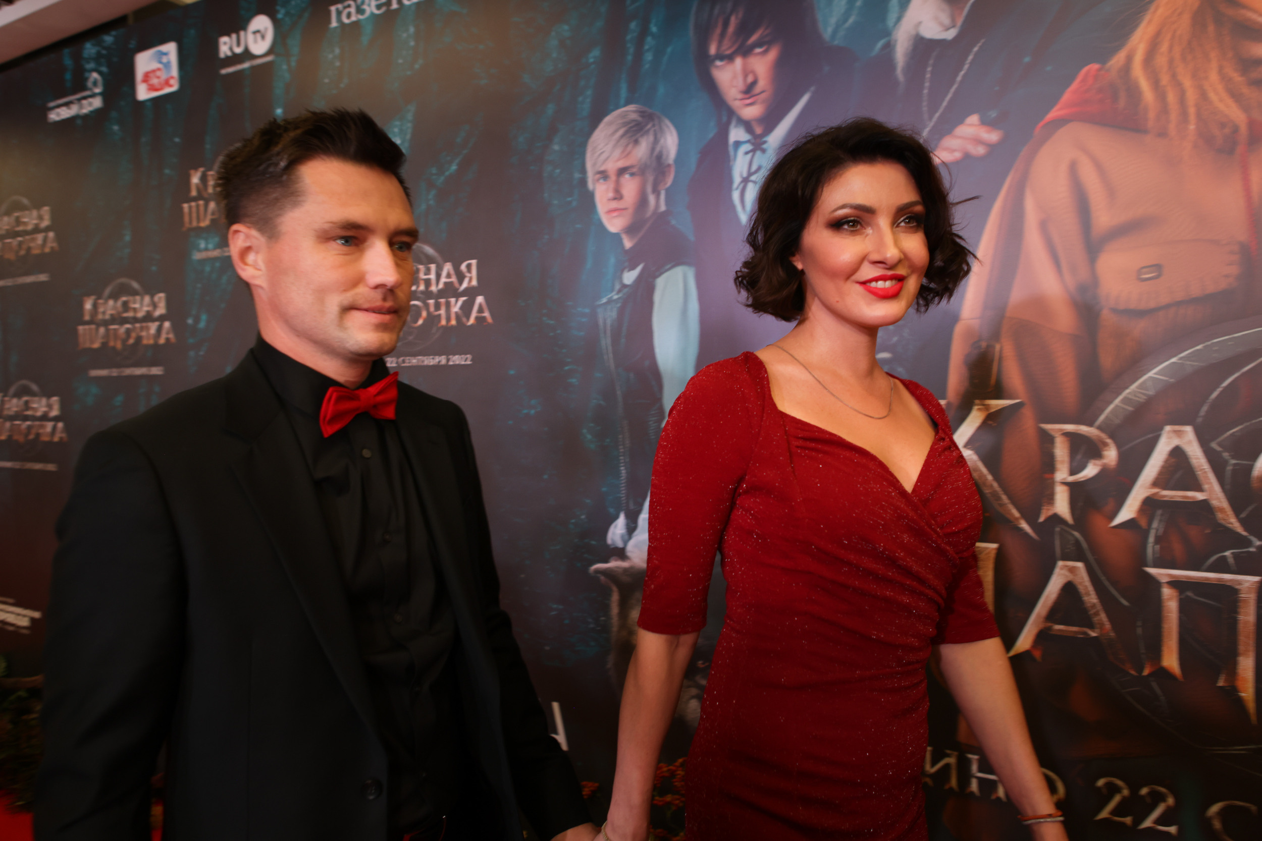 Премьера «Красной шапочки"в Октябре (красная дорожка). Reportage, architectural, fine art photographer Lena Melnikova in Moscow