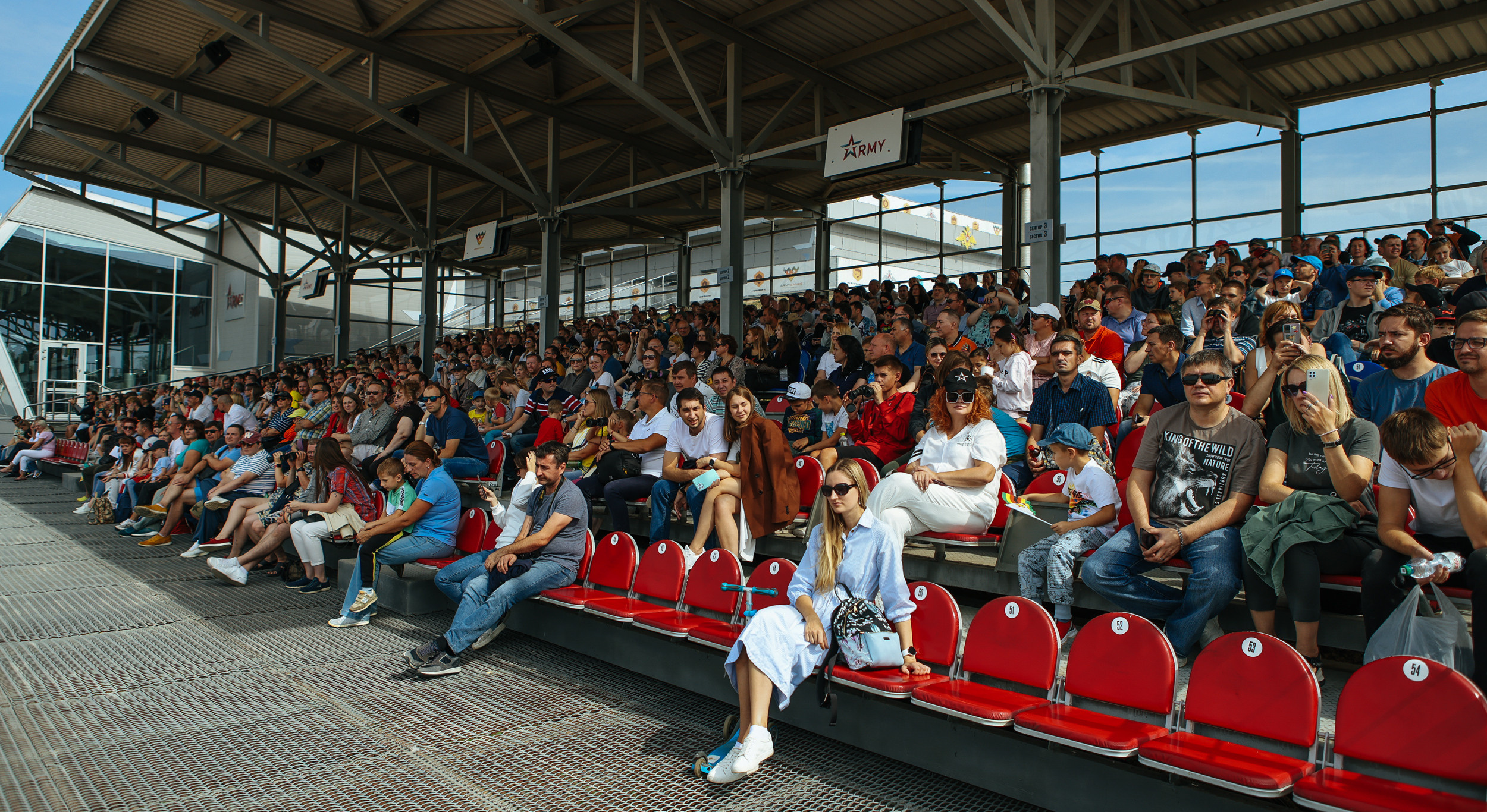 ARMY2022. Репортажный, архитектурный, театральный и файн-арт фотограф Лена Мельникова в Москве