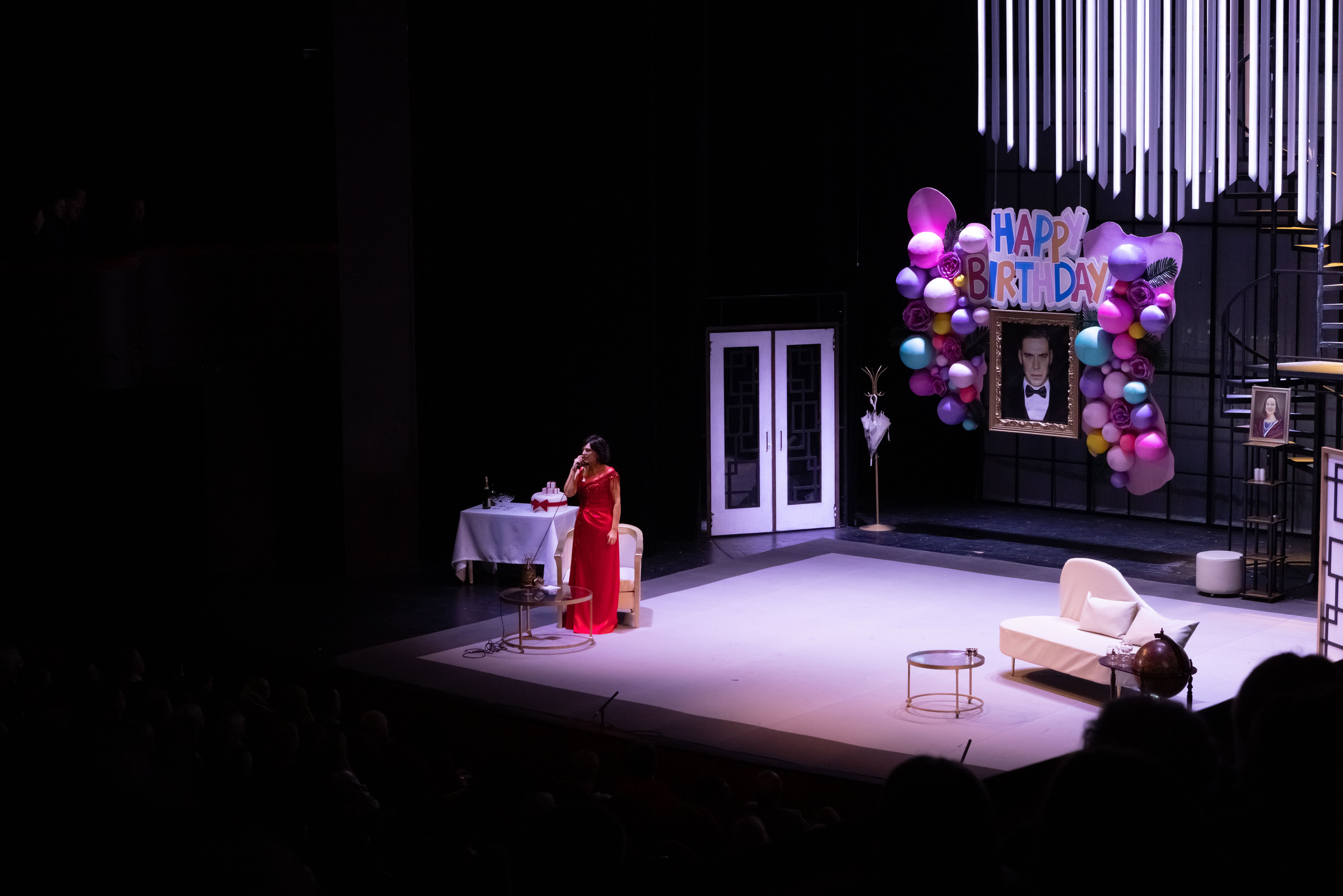 Джекпот для любимой. Репортажный, архитектурный, театральный и файн-арт фотограф Лена Мельникова в Москве