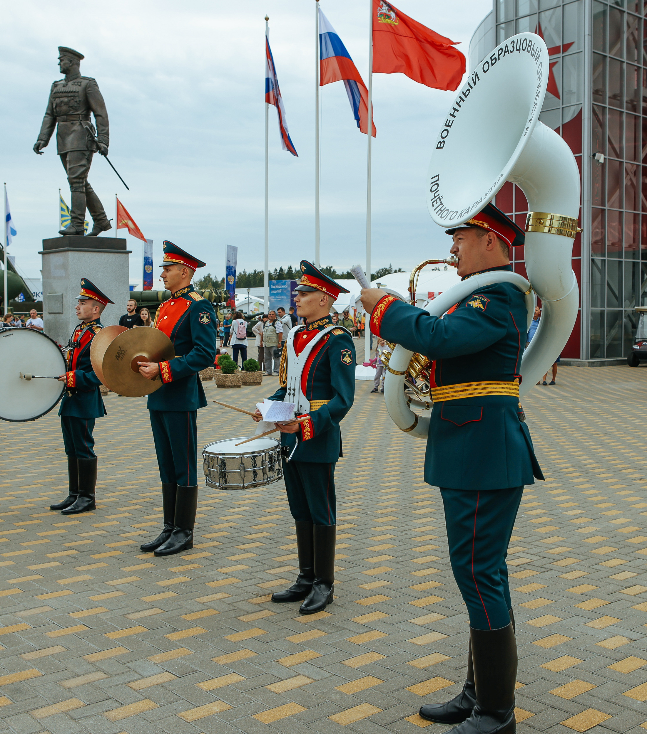 ARMY2022. Репортажный, архитектурный, театральный и файн-арт фотограф Лена Мельникова в Москве
