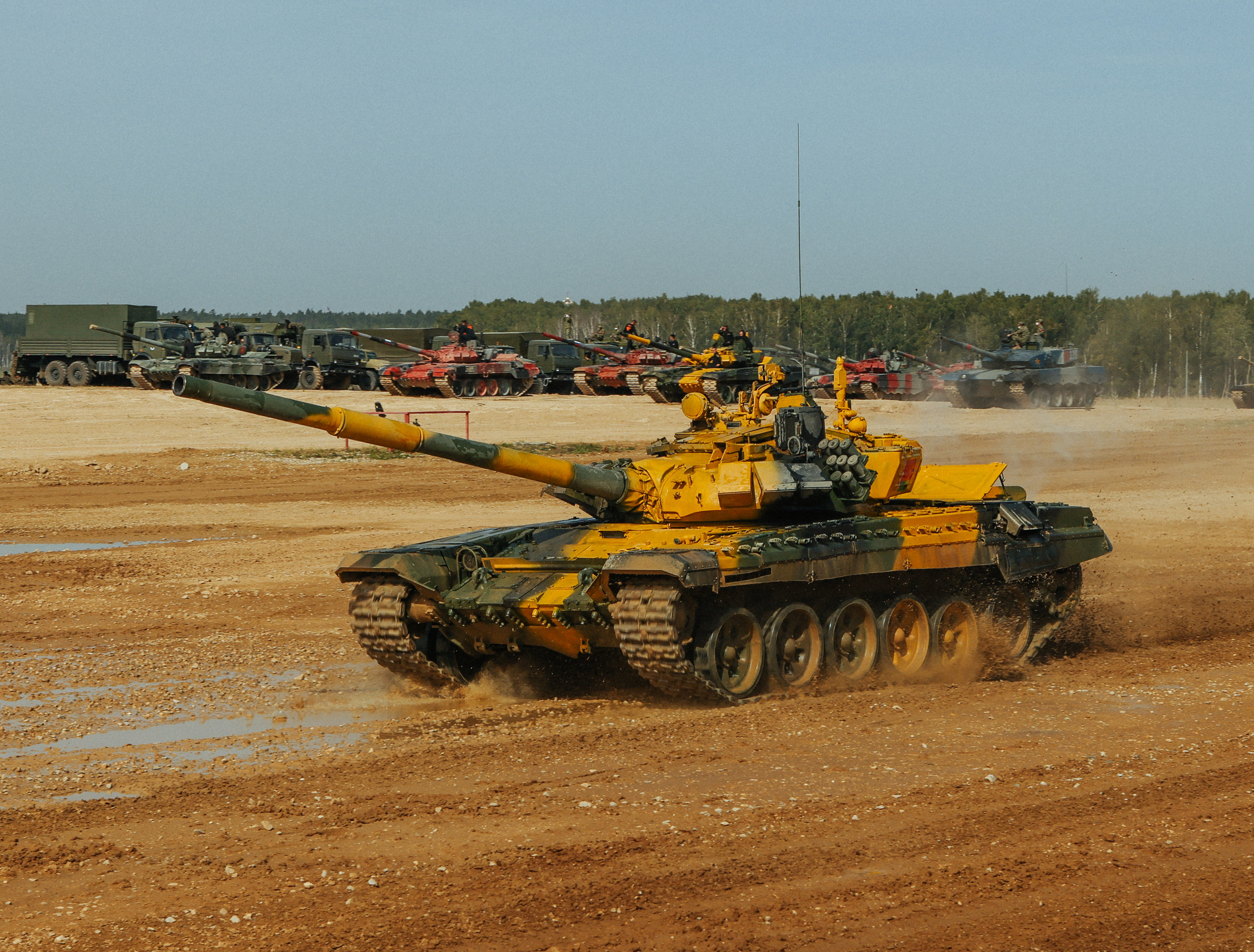 ARMY2022. Репортажный, архитектурный, театральный и файн-арт фотограф Лена Мельникова в Москве