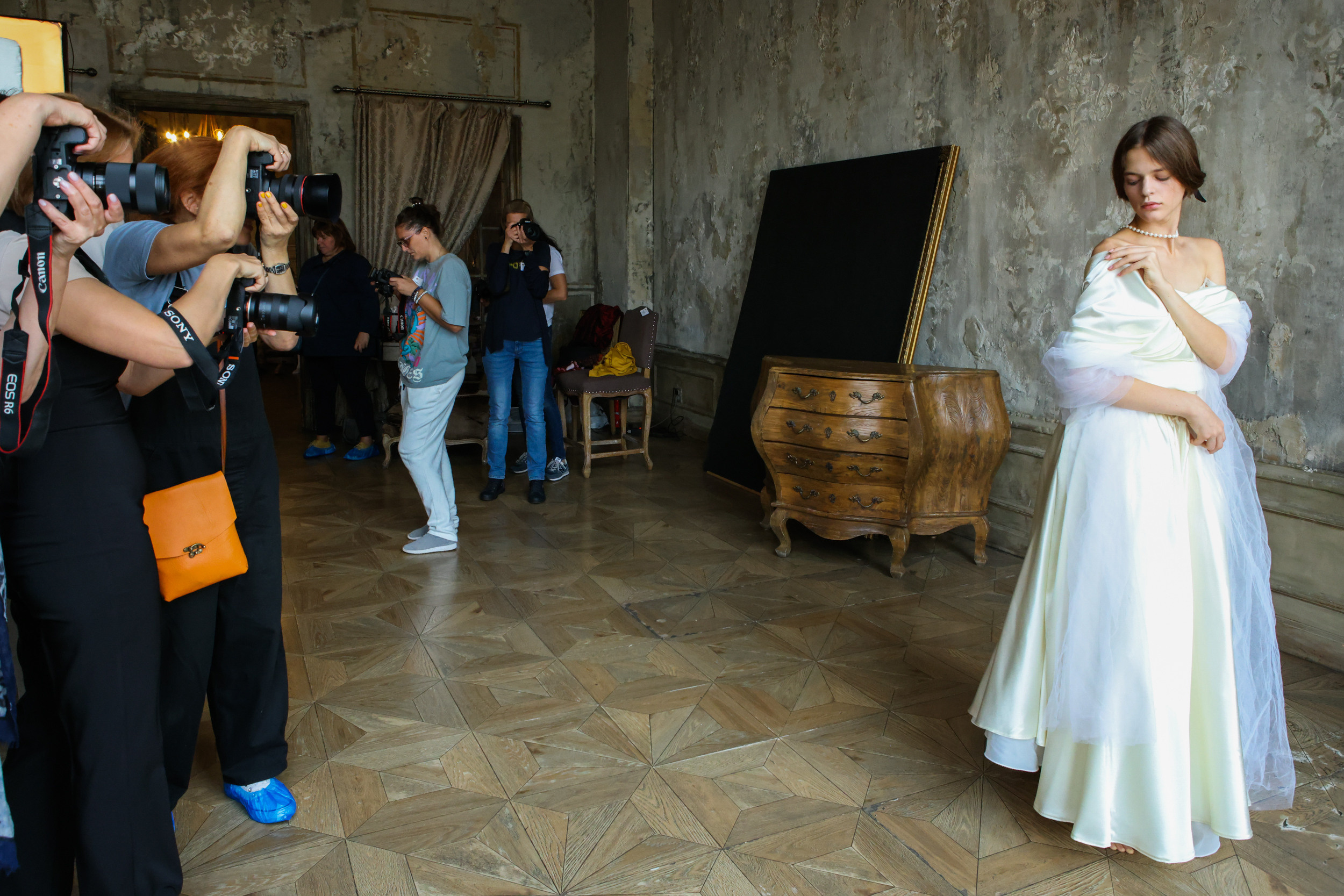 Воркшоп школы Анны Крауклис. Репортажный, архитектурный, театральный и файн-арт фотограф Лена Мельникова в Москве