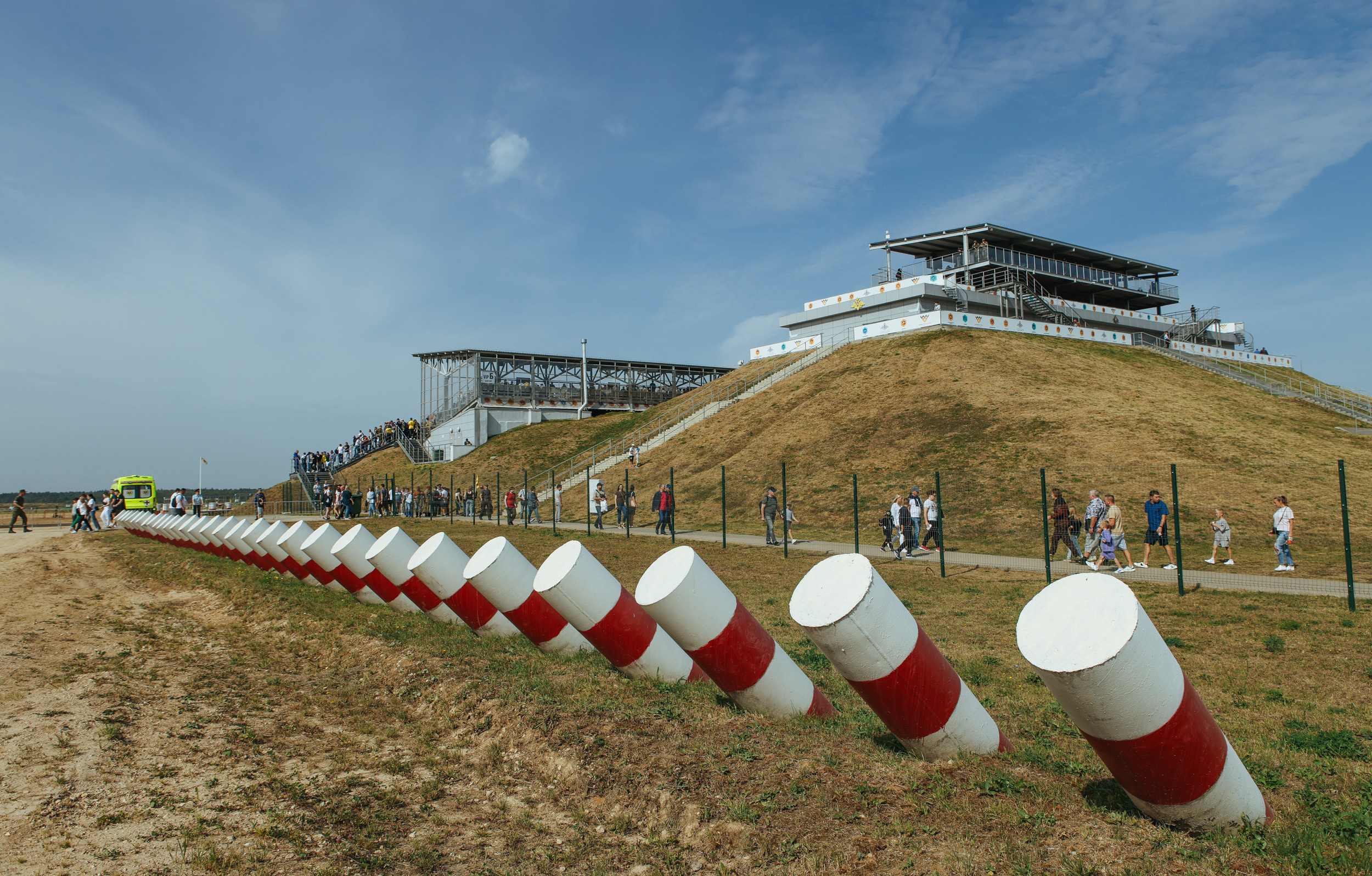 ARMY2022. Репортажный, архитектурный, театральный и файн-арт фотограф Лена Мельникова в Москве