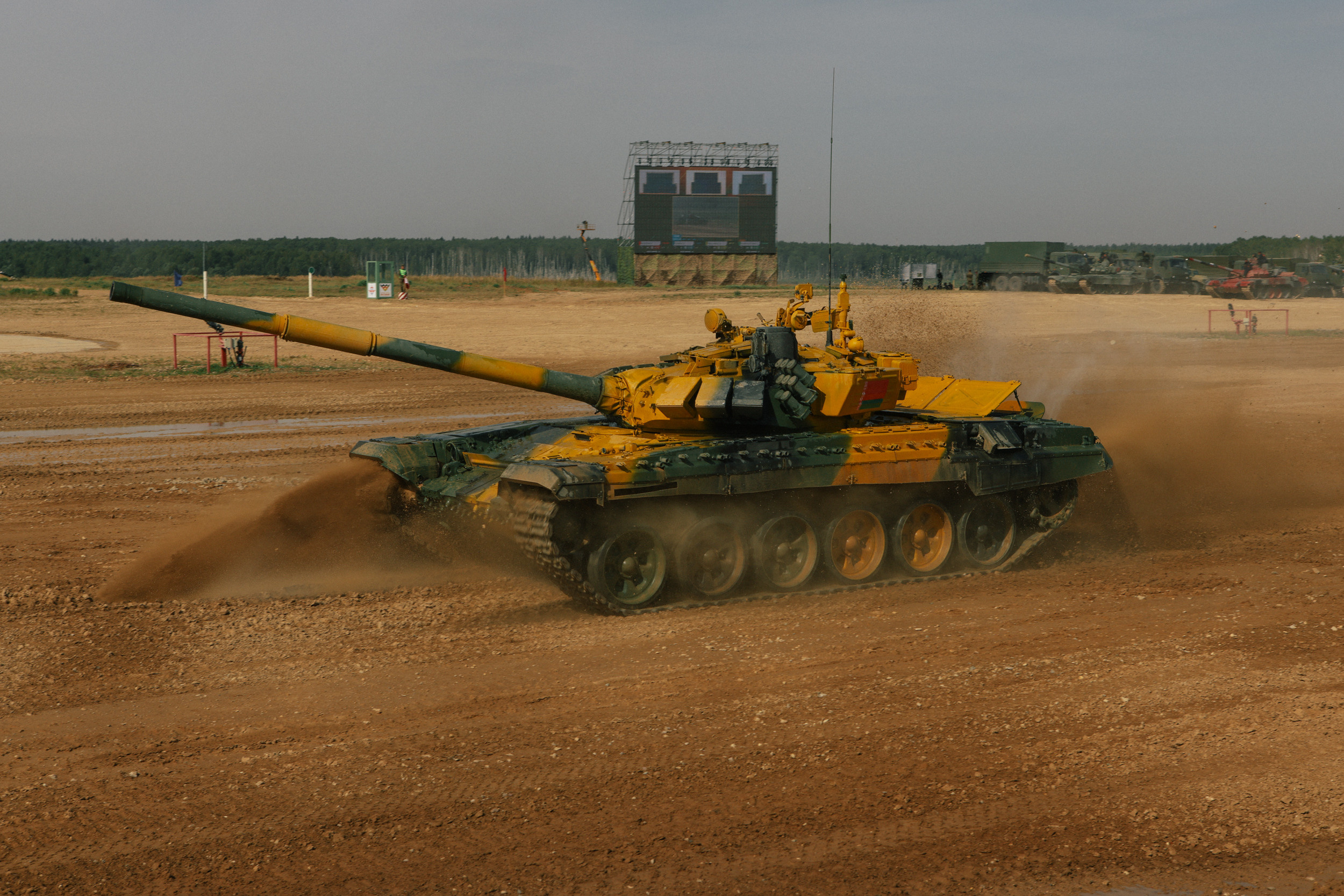 ARMY2022. Репортажный, архитектурный, театральный и файн-арт фотограф Лена Мельникова в Москве