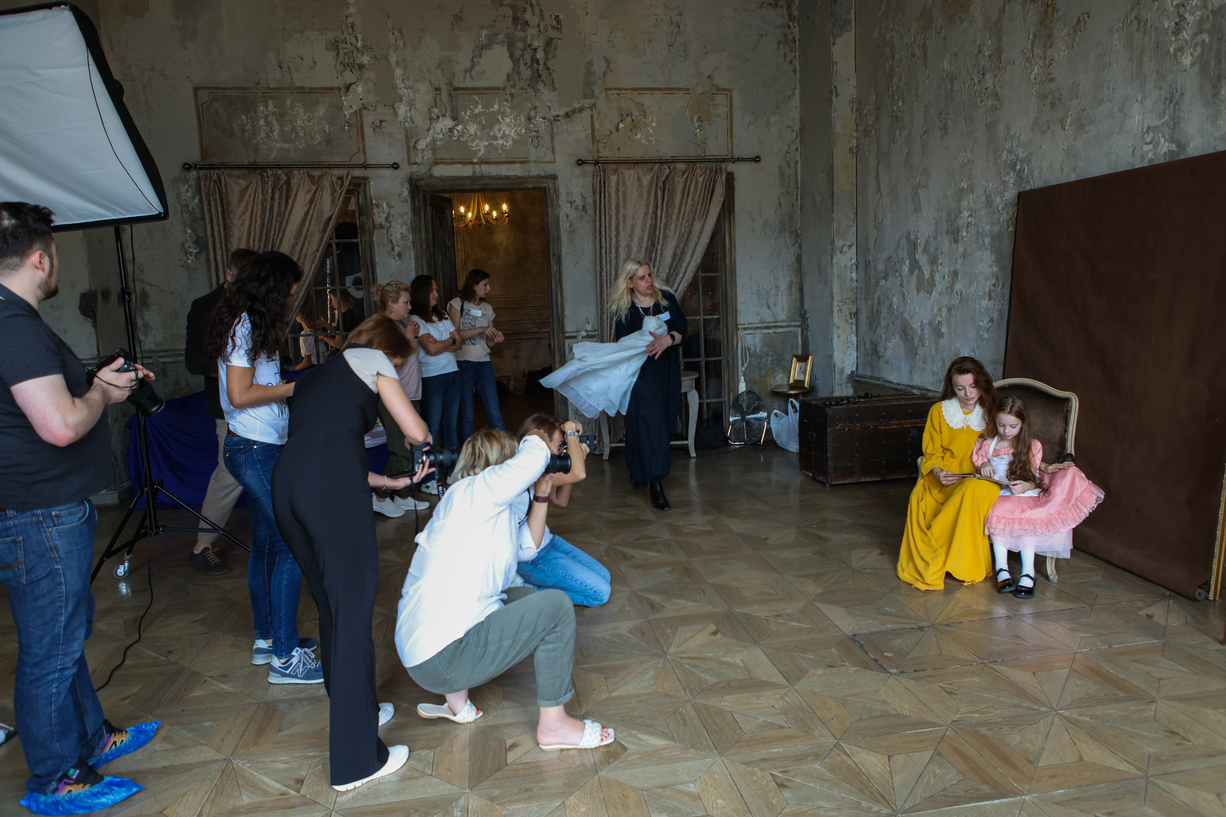 Воркшоп школы Анны Крауклис. Репортажный, архитектурный, театральный и файн-арт фотограф Лена Мельникова в Москве