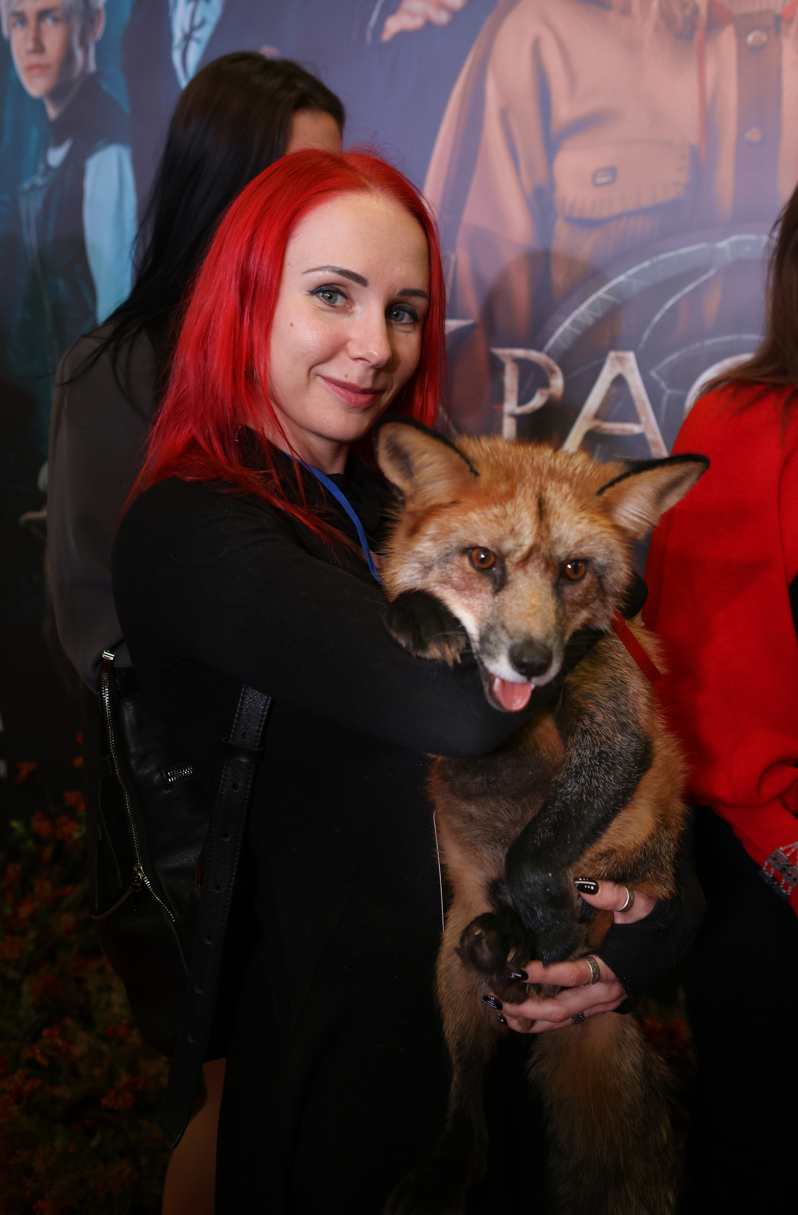 Премьера «Красной шапочки"в Октябре (красная дорожка). Reportage, architectural, fine art photographer Lena Melnikova in Moscow