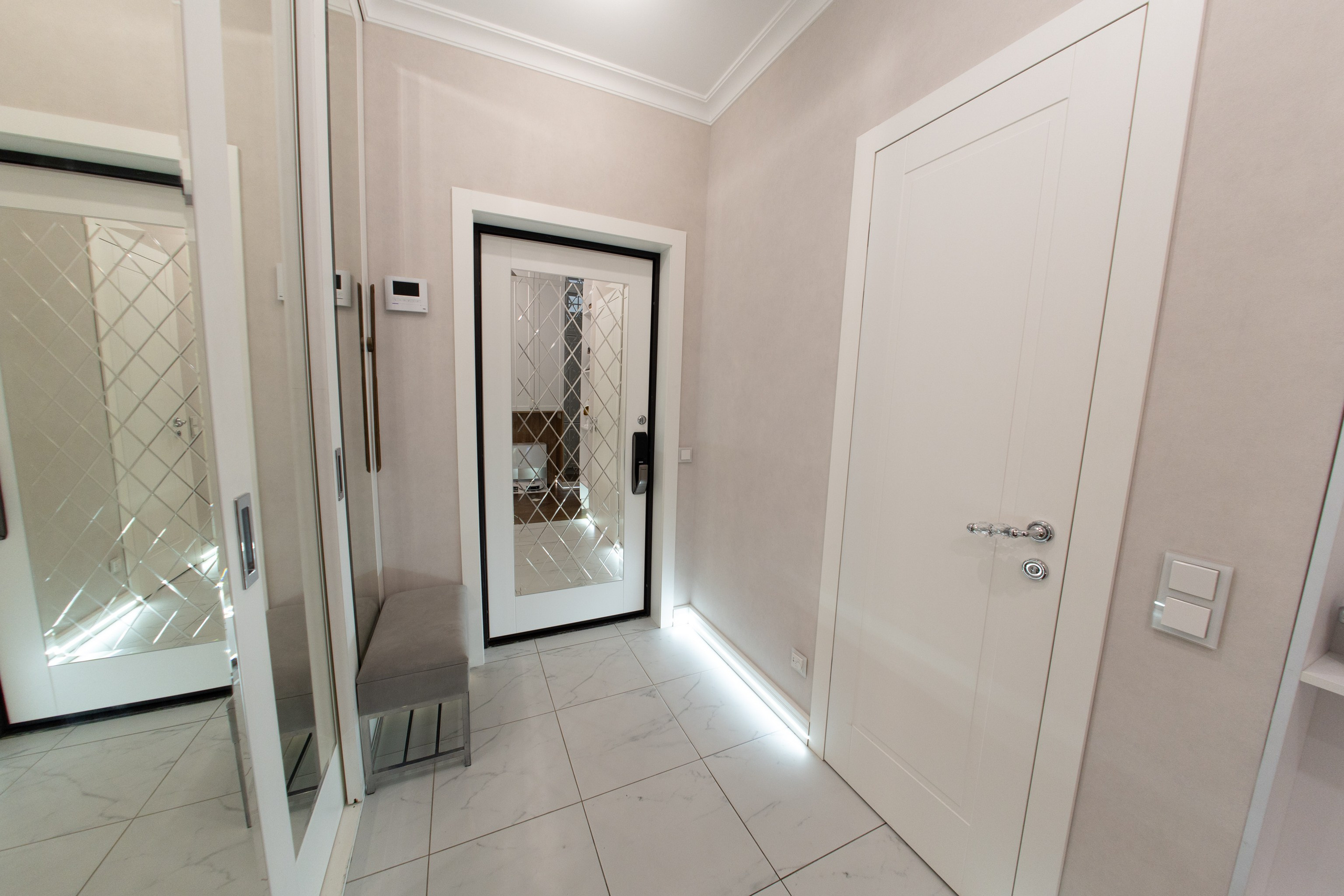 Квартира Николь. Фото и видео съёмка в Москве и МО Александр Чапала и Трояк Алеся