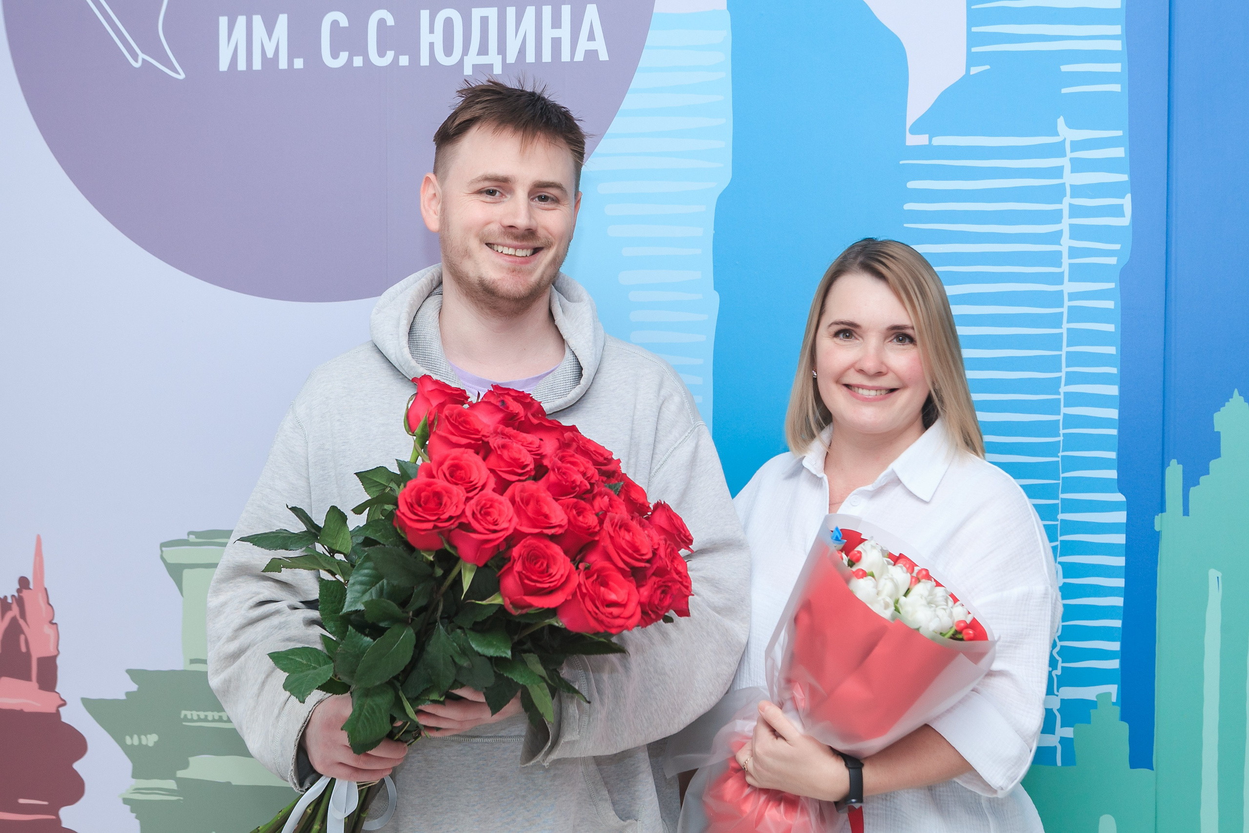 Съемка выписки из роддома 7 ГКБ Юдино Москва. Фотосъемка выписки из роддома в Москве, заказать фотографа на выписку ньюборн съемка в роддоме newborn фотограф в Юдино