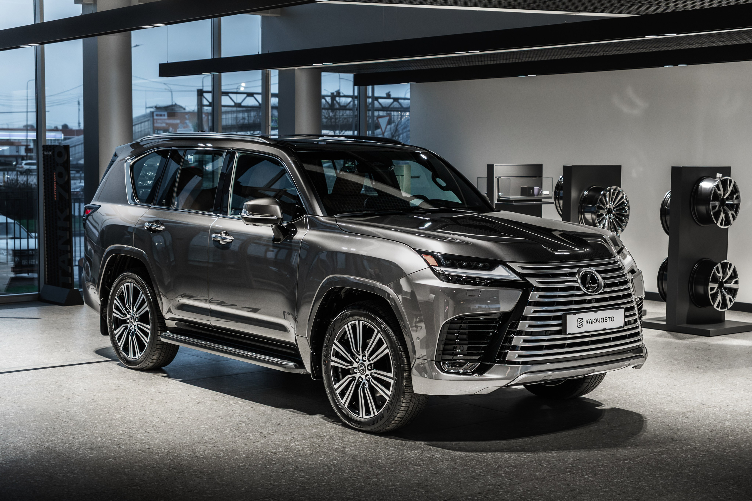 Lexus lx700. Valya Fleks