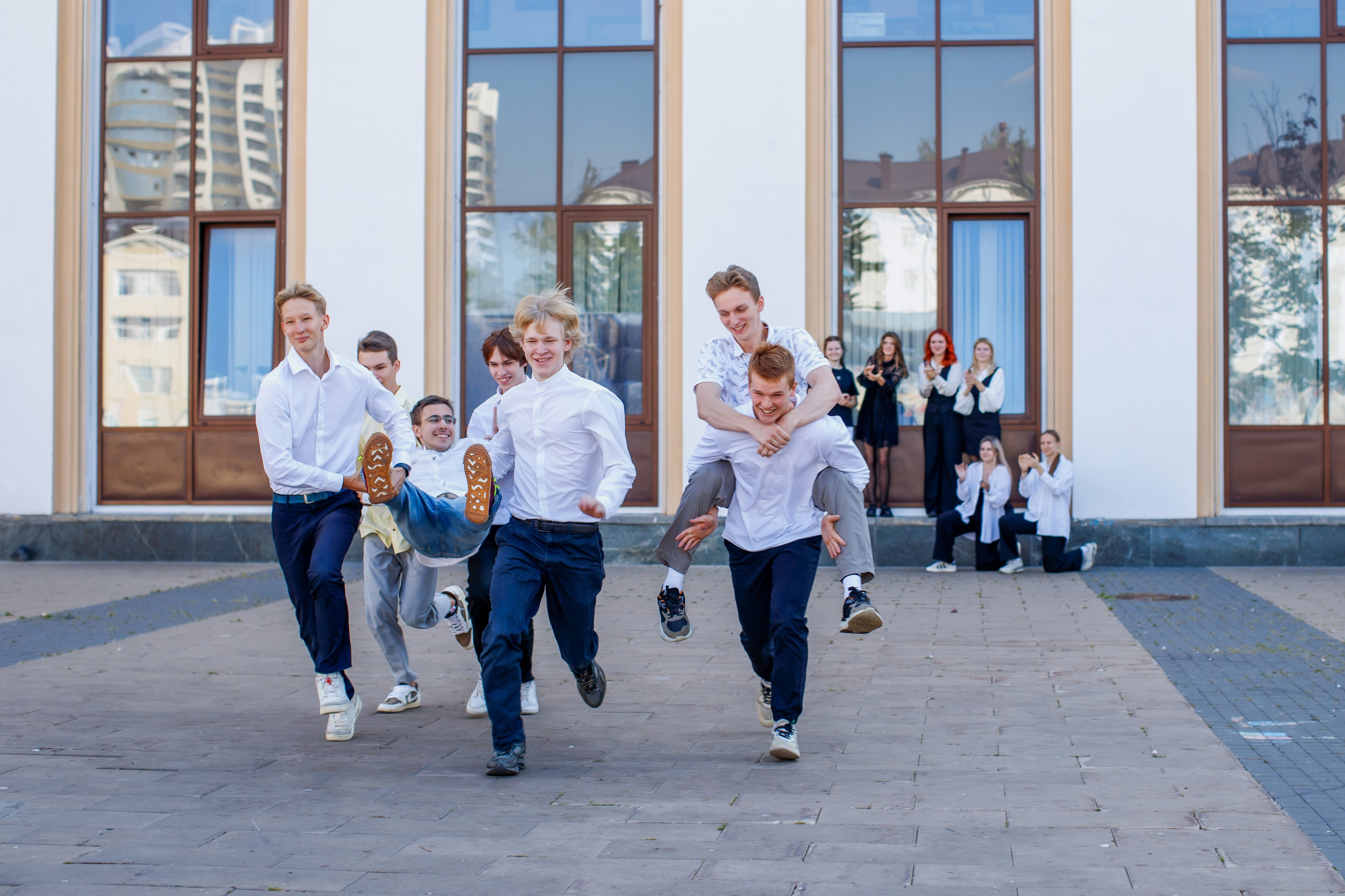 11 класс / ГАОУ МО «ЛНИП» / г. Королёв. Детский и семейный фотограф Мария Киселёва. Москва