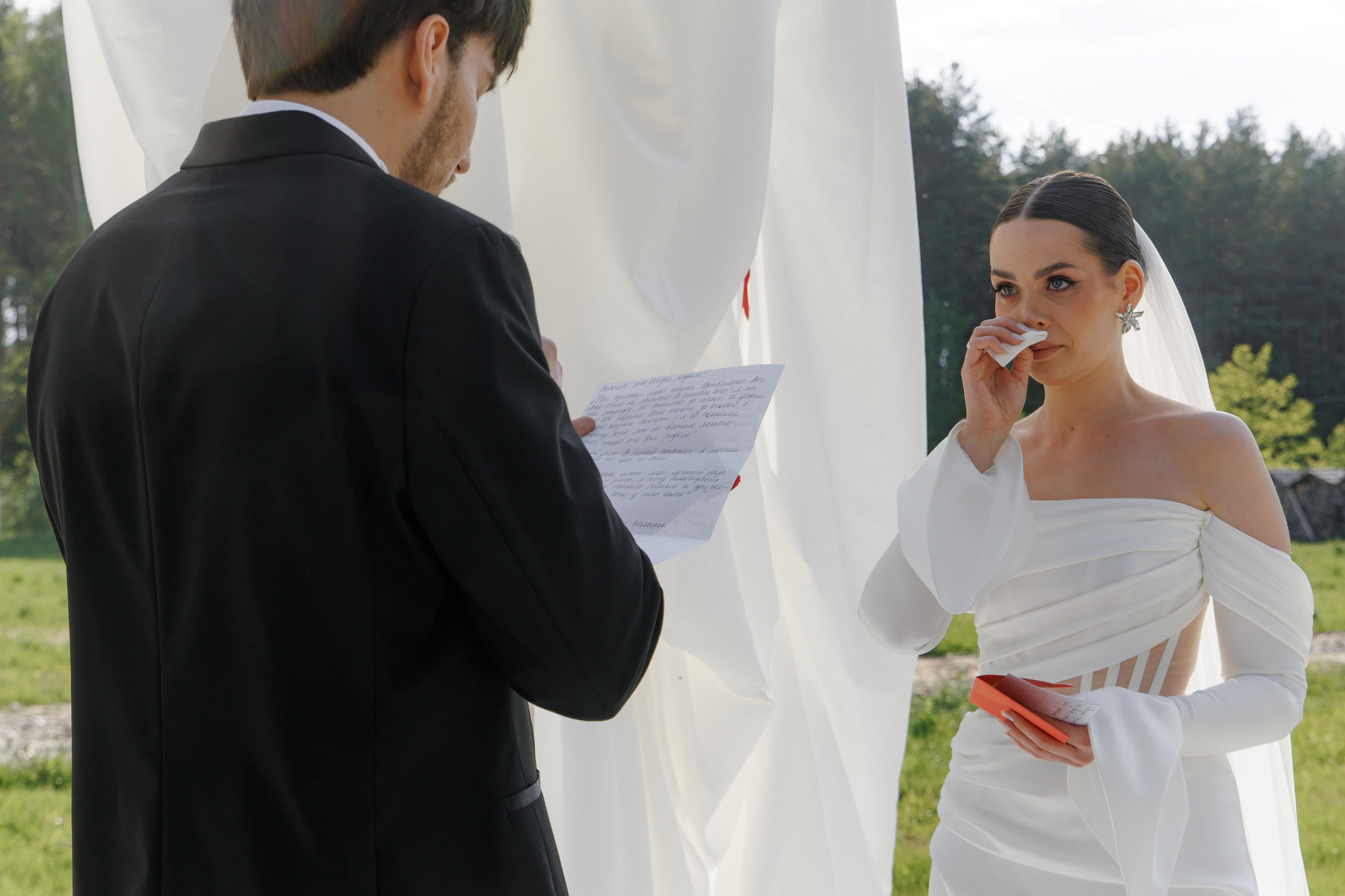 Свадьба в Ярославле — серия парк отель Мазай, выездная регистрация, кавер группа | Портфолио. Свадебный фотограф в Москве, Ярославле Виталий Квант