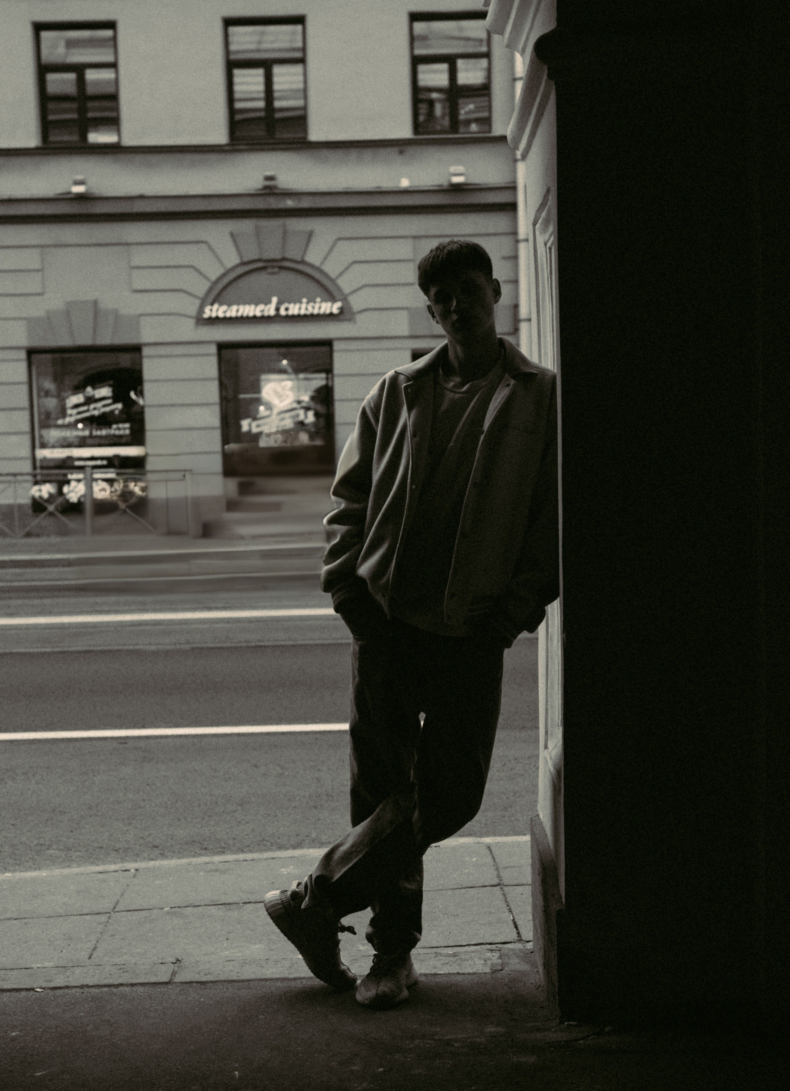 Прогулочная мужская фотосессия в Санкт-Петербурге. Фотограф в Санкт-Петербурге Федосова Елизавета