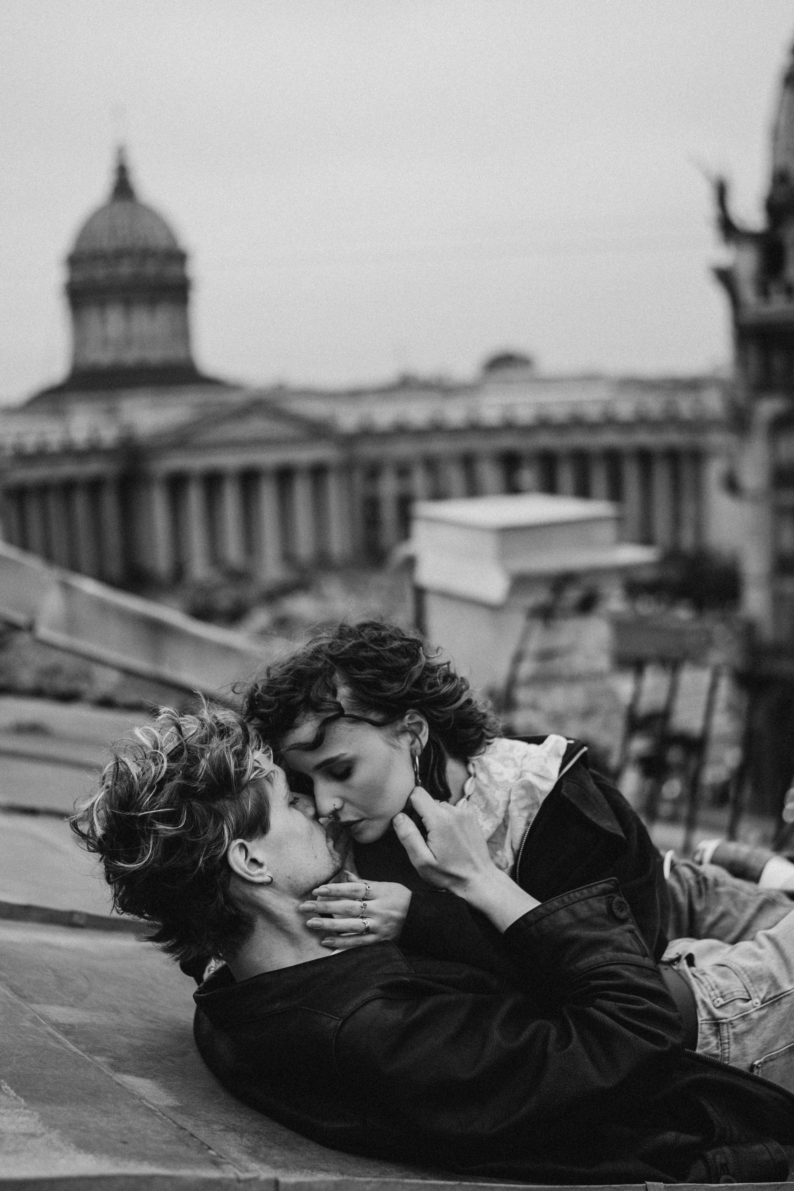 Фотосессия на крыше. парная съемка на крыше. Фотосессия лавстори СПб. Федосова Елизавета - свадебный фотограф СПб. 