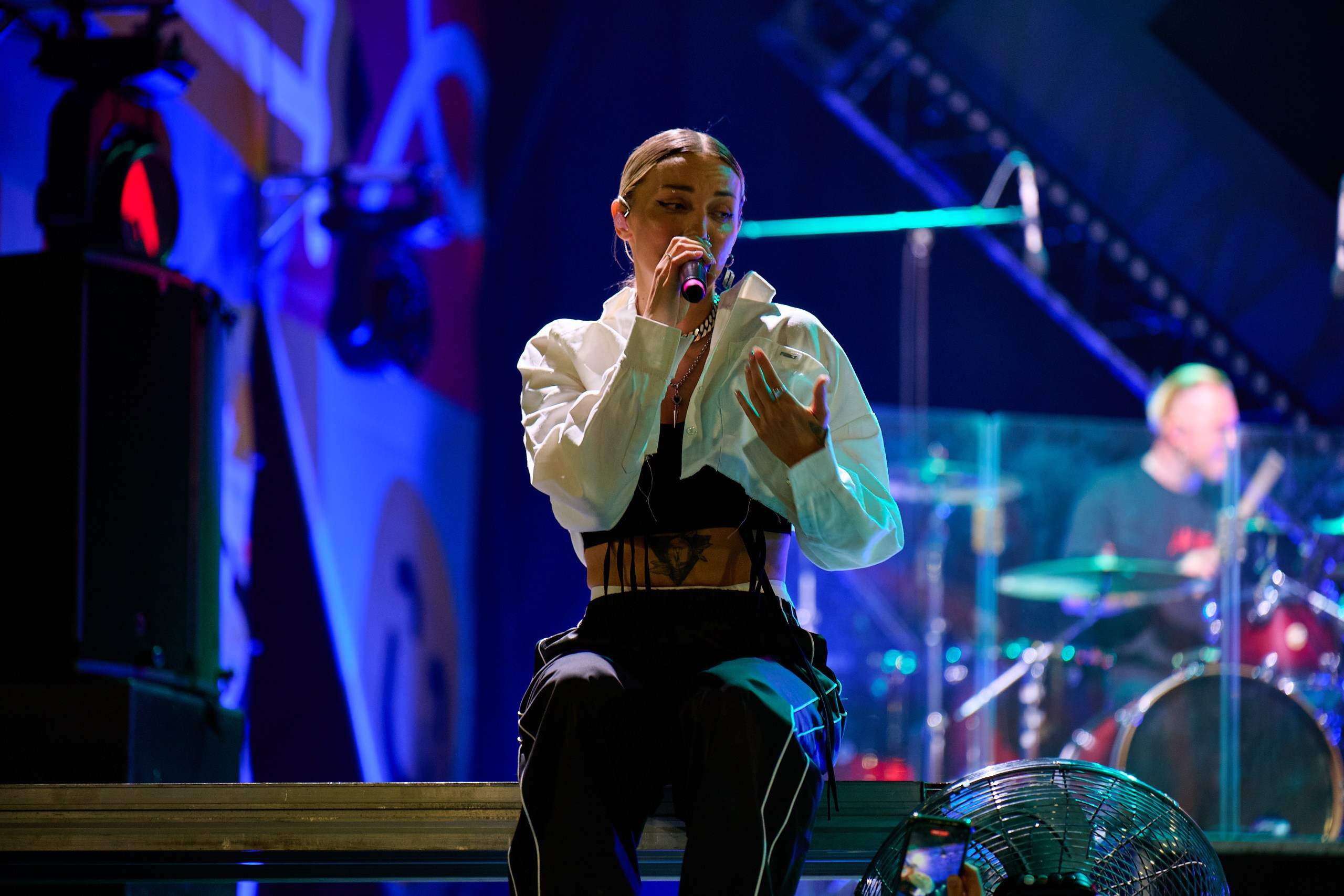 Концерт Mary Gu. Профессиональный репортажный фотограф Инесса Иминова