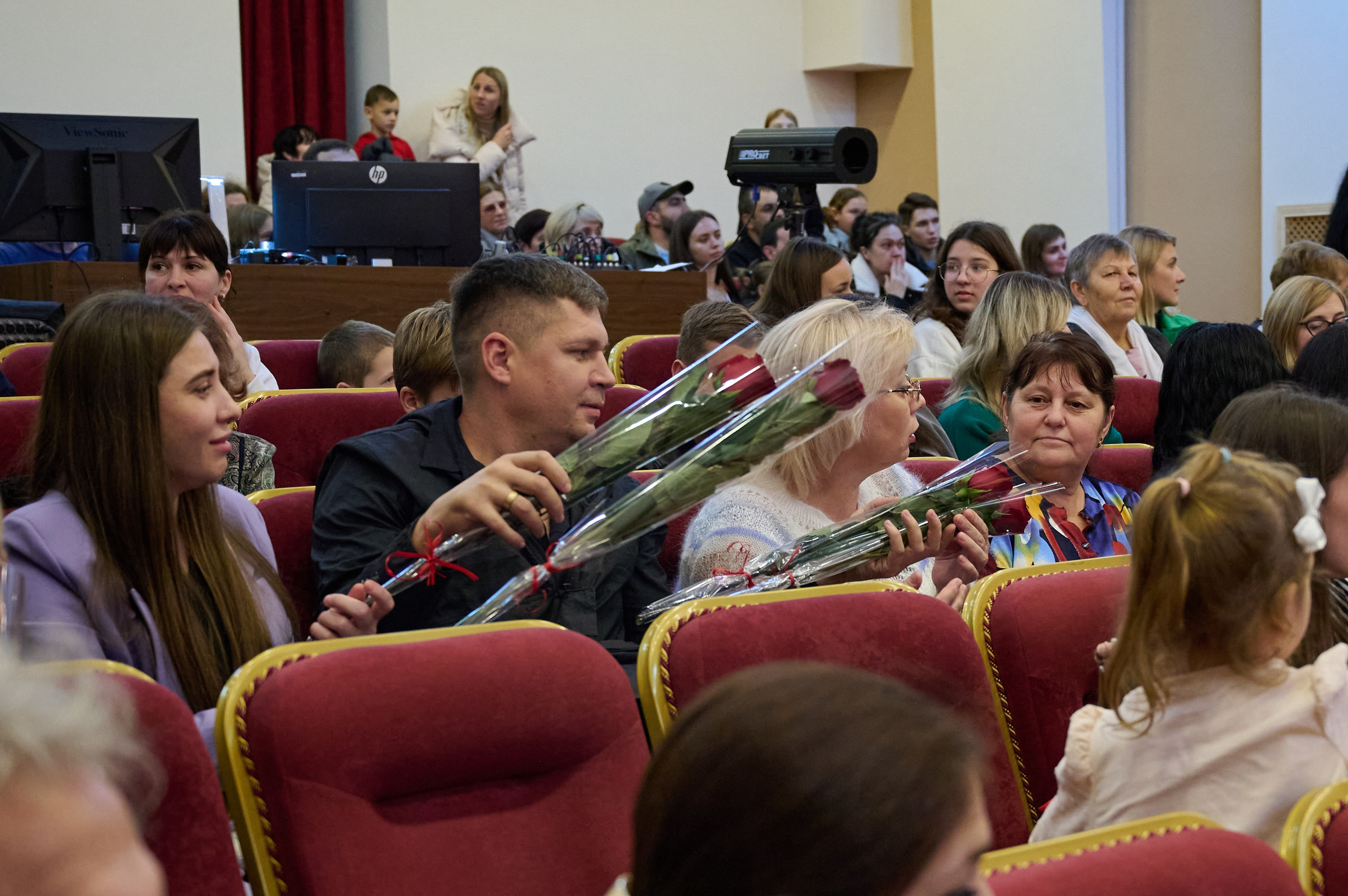 День матери. Кабардинка. Жизнь курорта Кабардинка в фотографиях