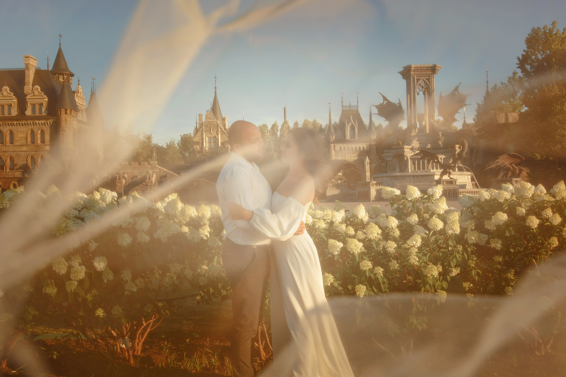 Свадебная фотосъемка у Замка Гарибальди. Фотограф Оксана Сафонова г. Тольятти