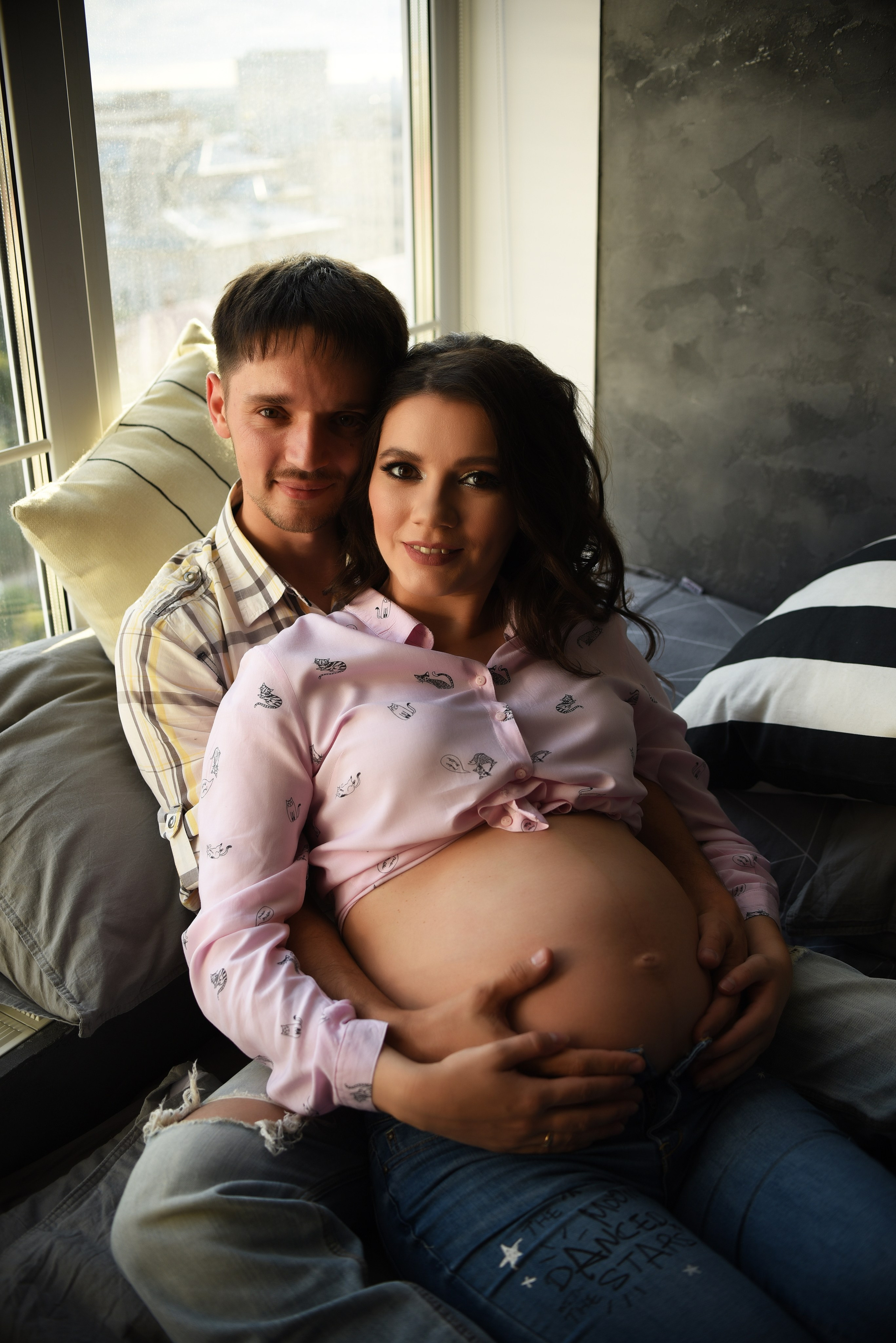 Фотосессия беременности студийная съемка. Свадебный, семейный, детский, контент фотограф в Омске Максим Ильин