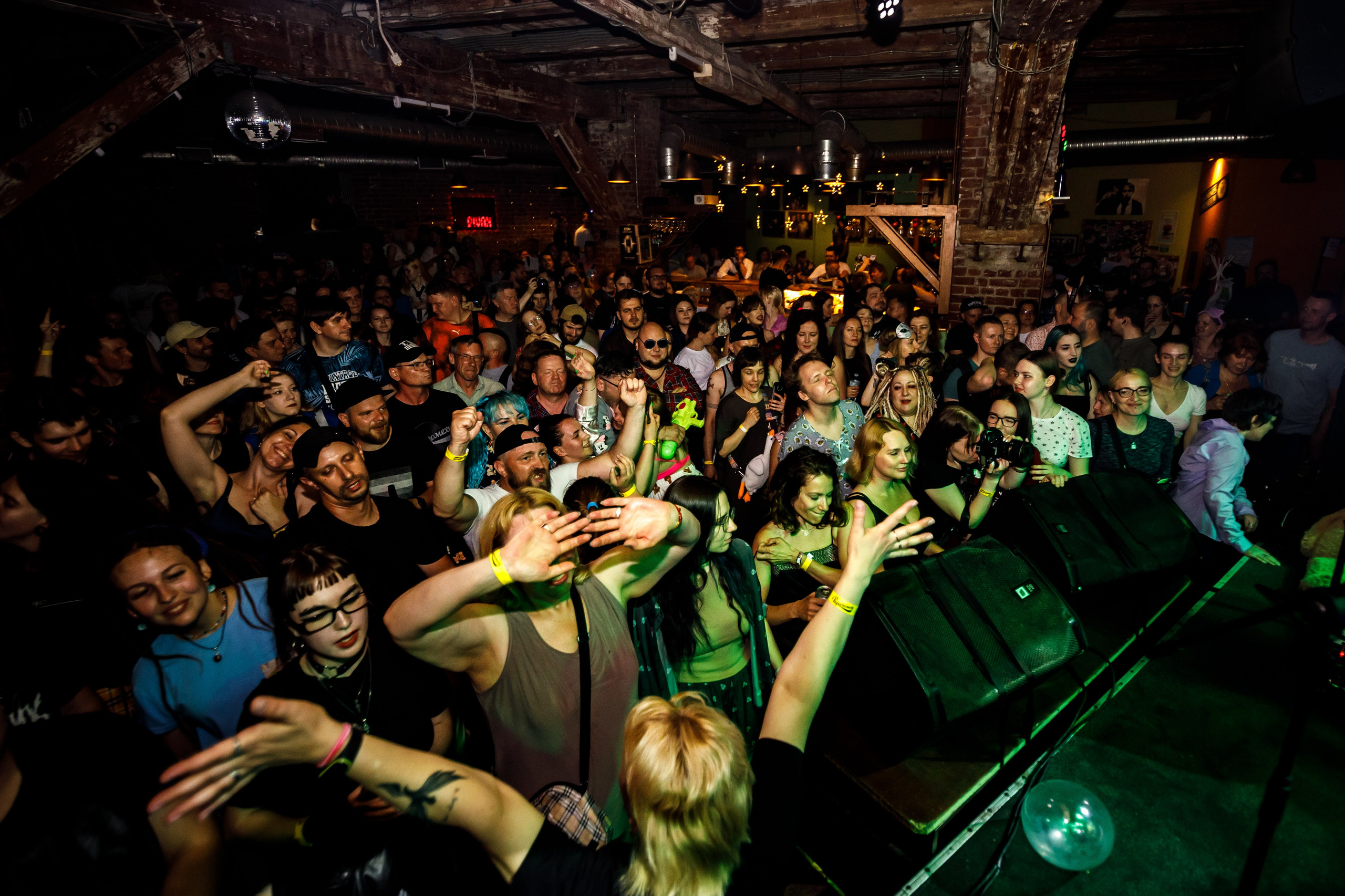 РАДИОПОМЕХИ. Фотограф Елена Богачева (lenalena_na_na_na)