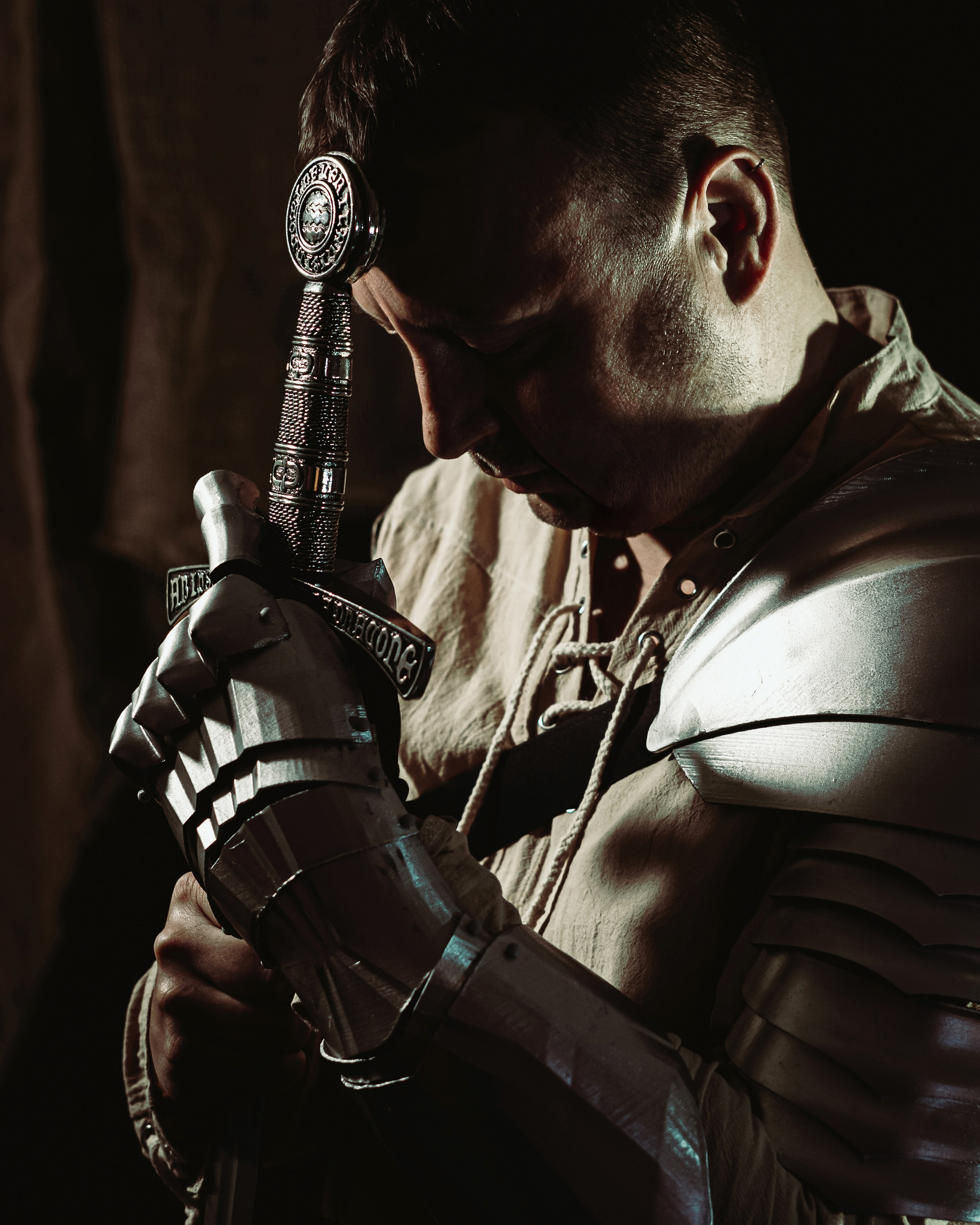 Креативная тематическая индивидуальная портретная съёмка. Фотограф Екатеринбург для вас или вашего бренда