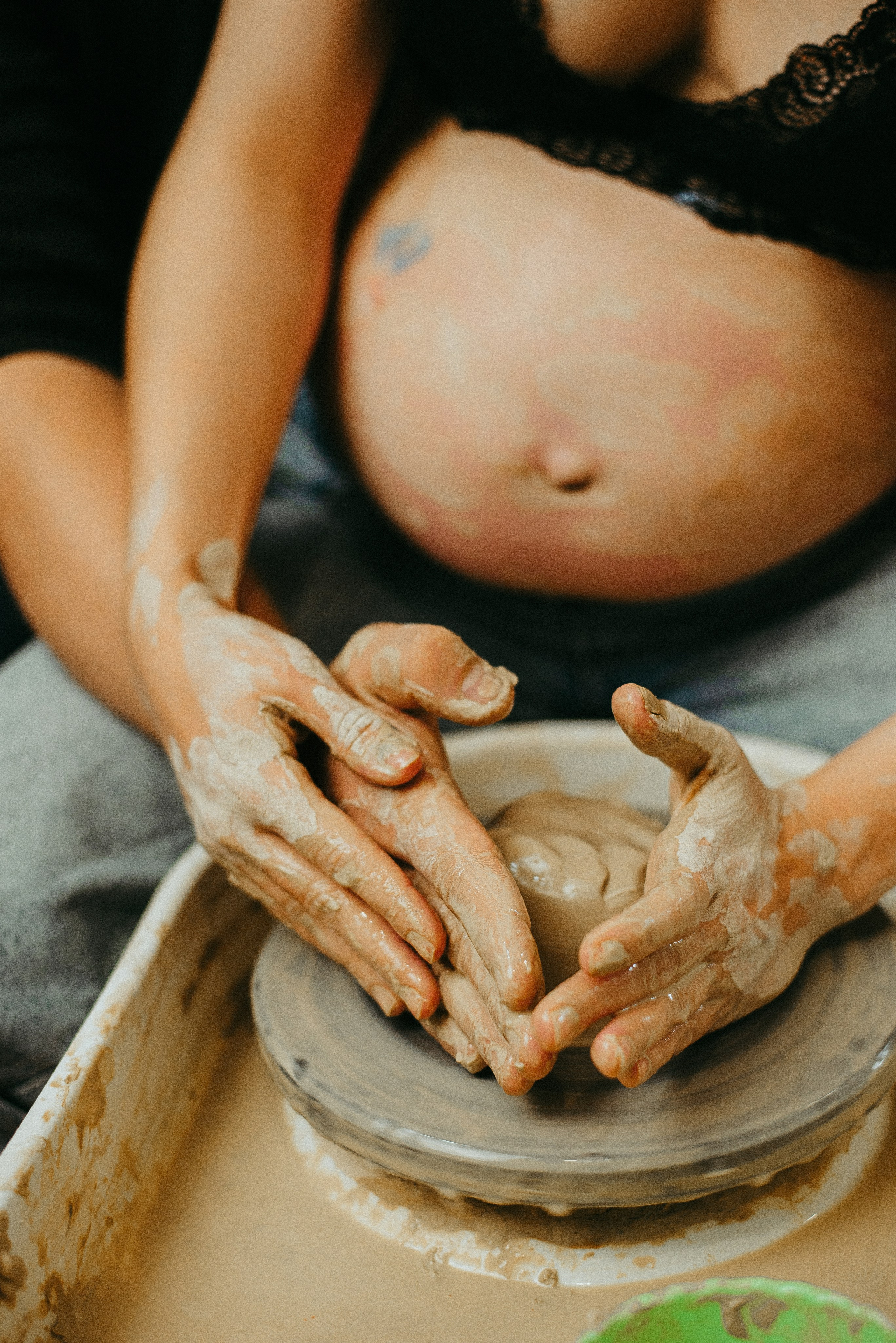 Троицкие в гончарной мастерской. Семейный и детский фотограф Иваново Ксения Азаренкова