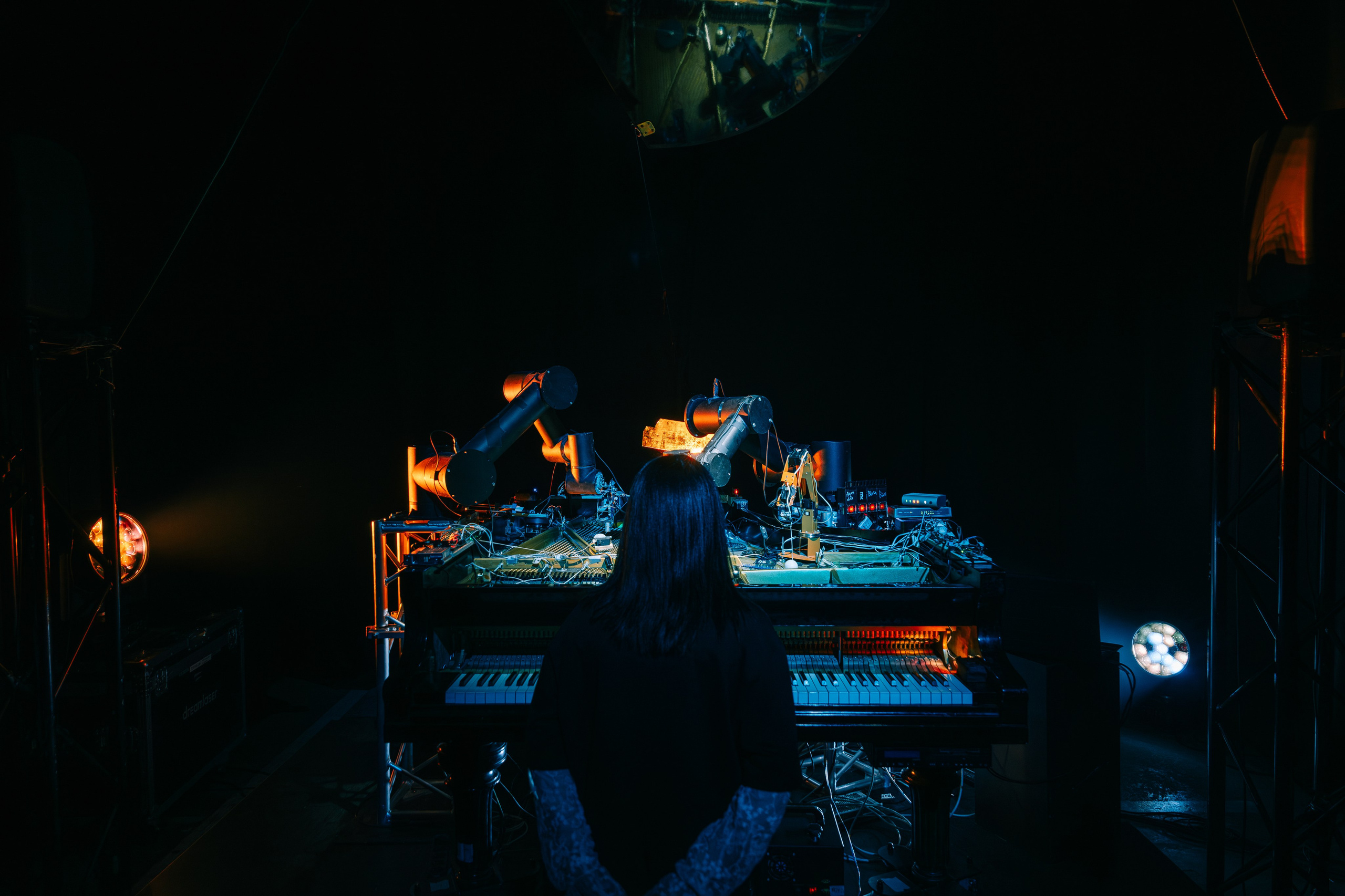 INTERVALS.EXHIBITION. @tomrus: Рустам Шагиморданов — фотограф